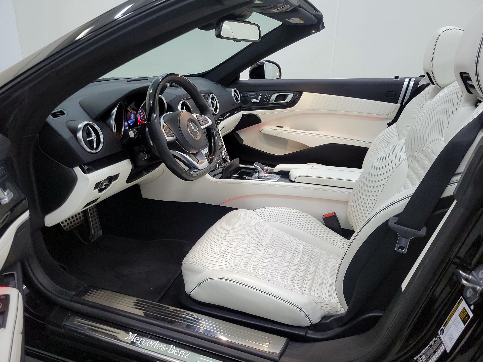 Thumbnail: 2019 Mercedes-Benz SL-Class - 11