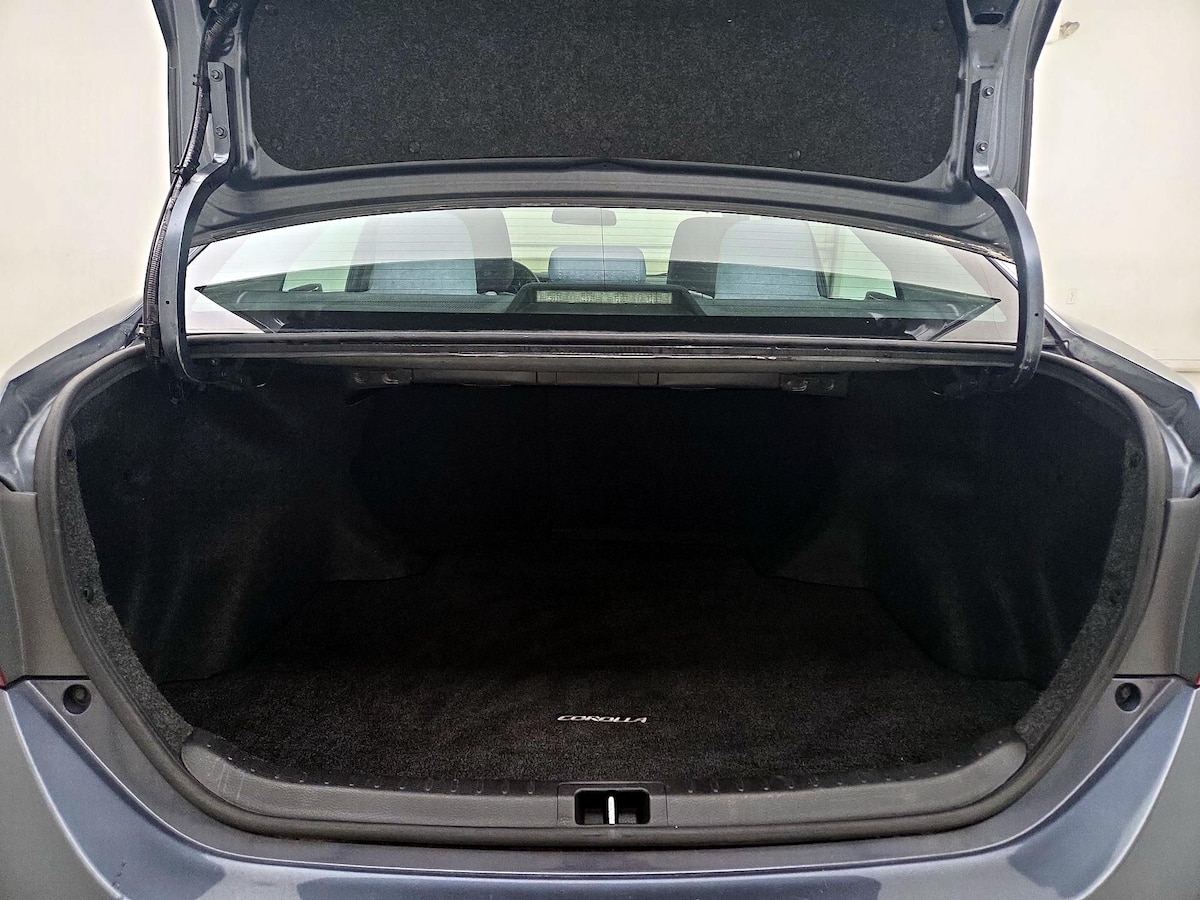 Trunk/Cargo (Seats Up)