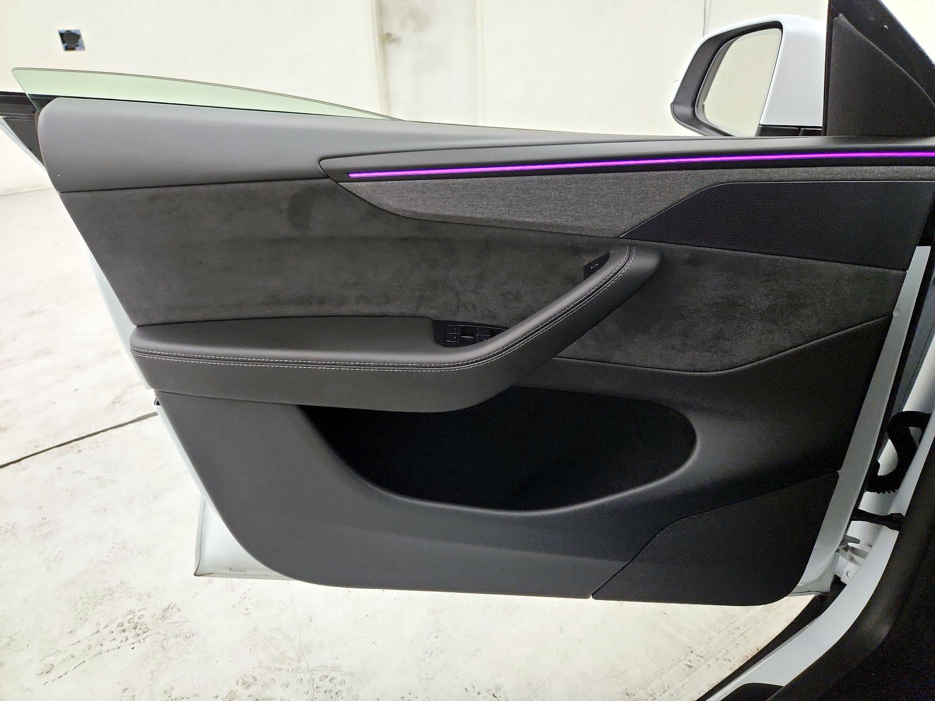 Thumbnail: 2026 Tesla Model Y - 12