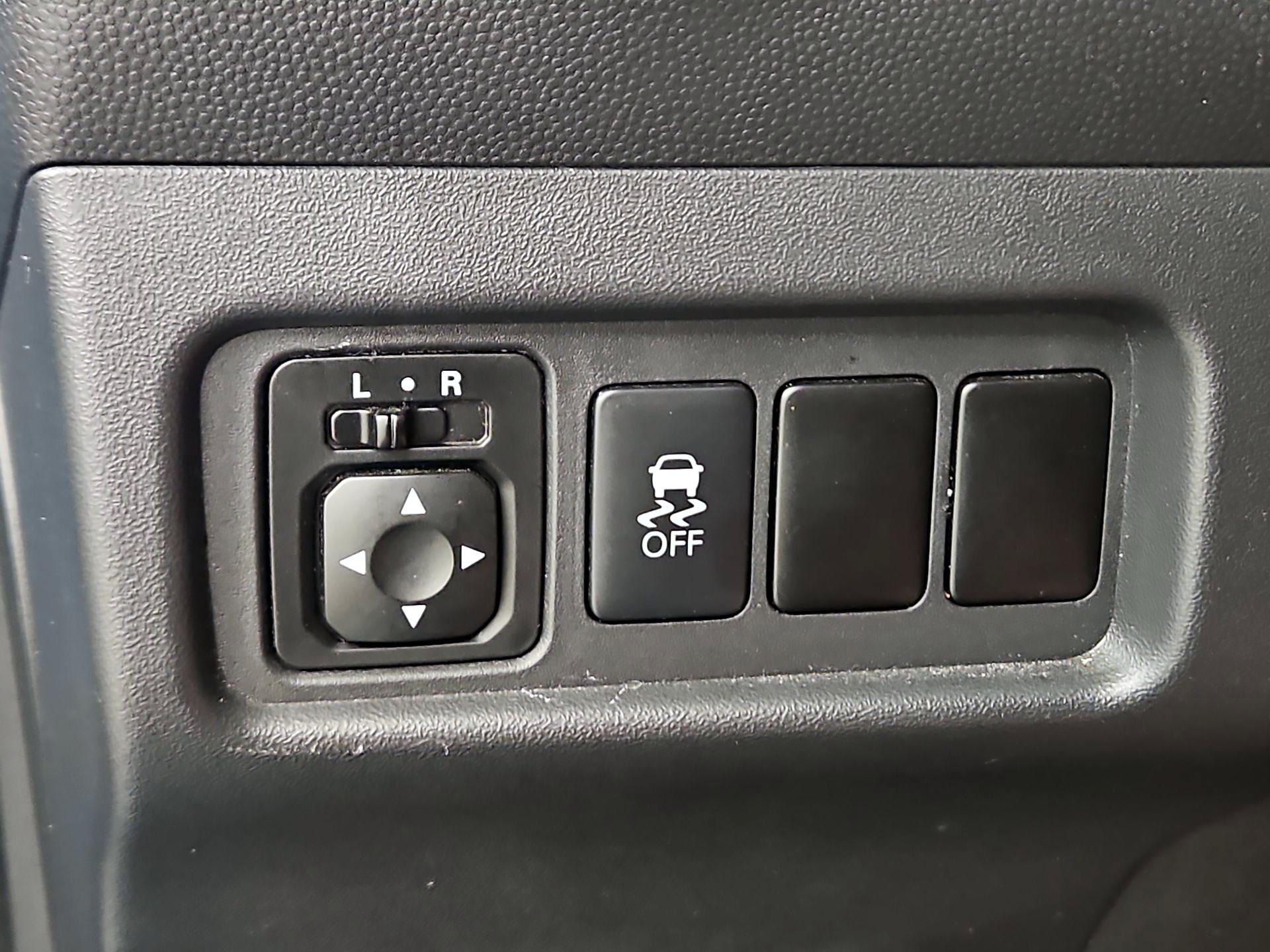 Thumbnail: 2018 Mitsubishi Mirage - 13
