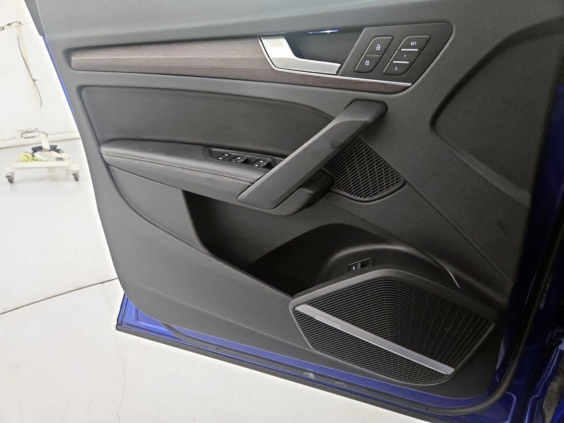 Thumbnail: 2022 Audi Q5 - 12