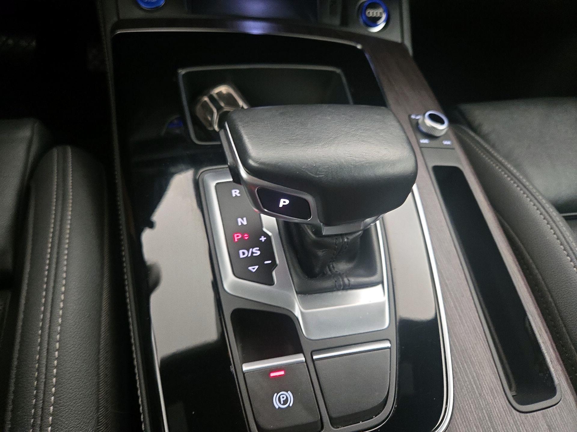 Thumbnail: 2022 Audi Q5 - 18