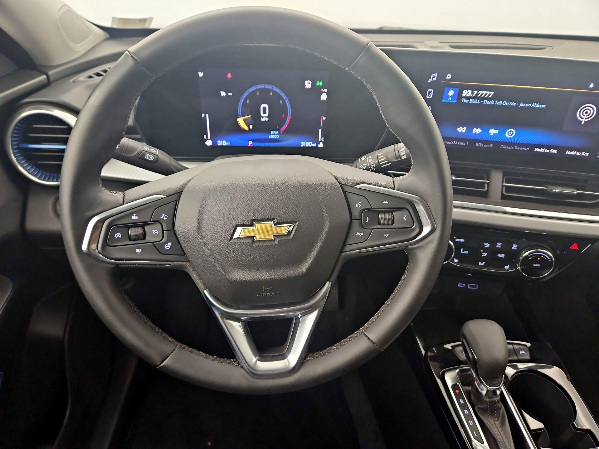Thumbnail: 2024 Chevrolet Trax - 10