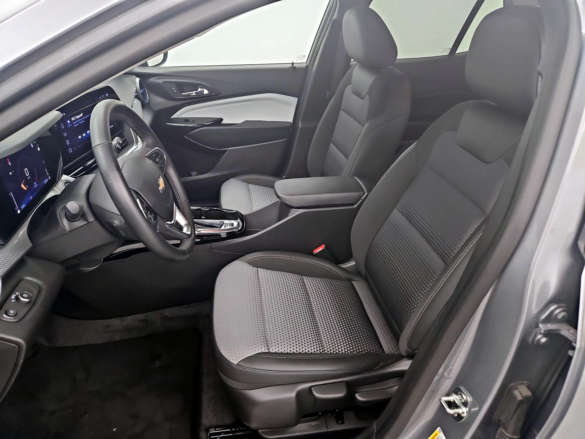 Thumbnail: 2024 Chevrolet Trax - 11