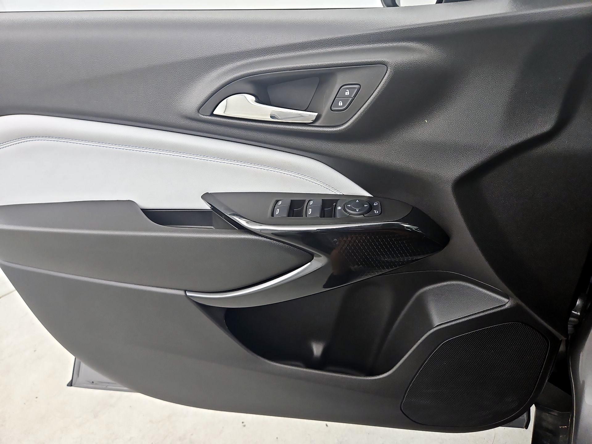 Thumbnail: 2024 Chevrolet Trax - 12