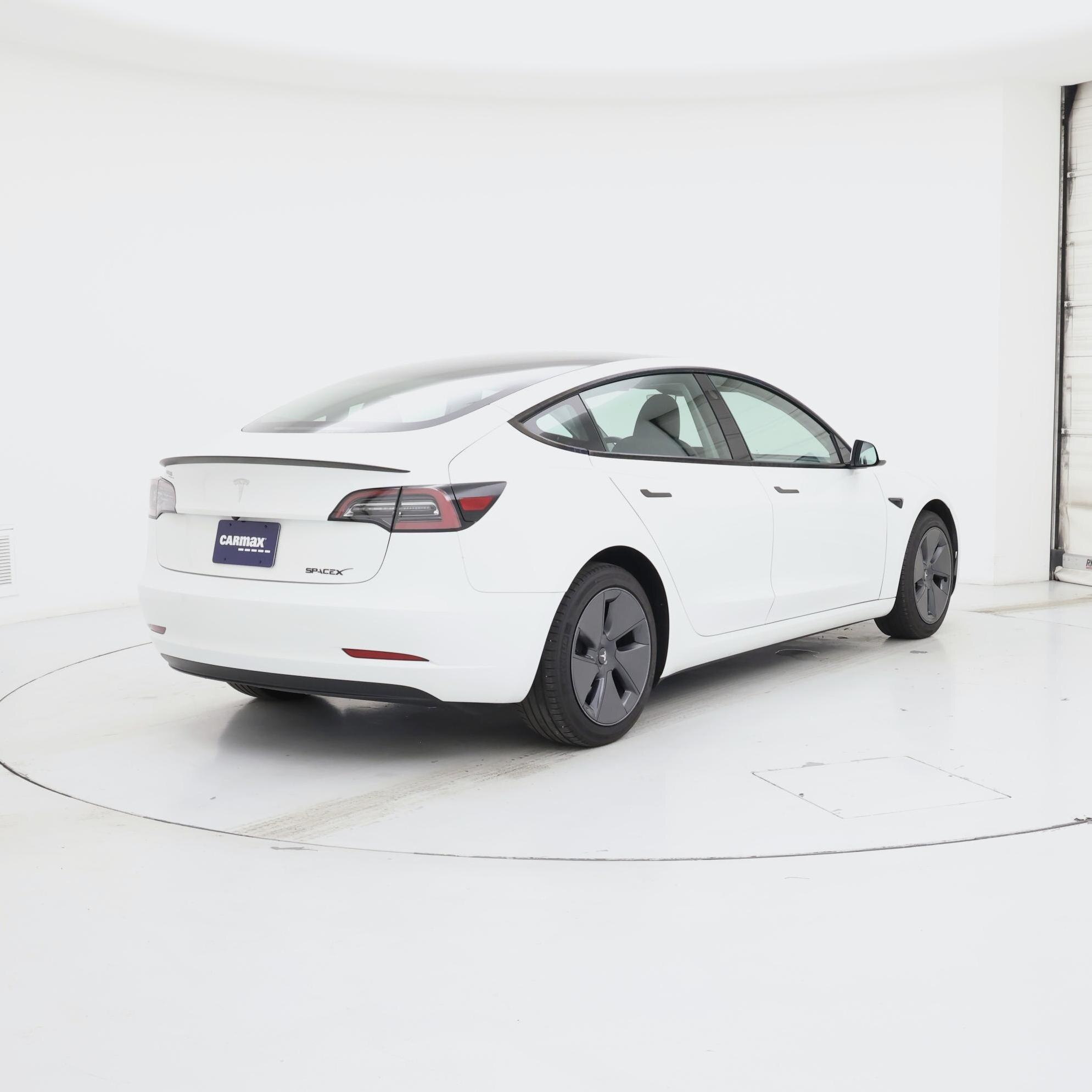 Thumbnail: 2023 Tesla Model 3 - 8