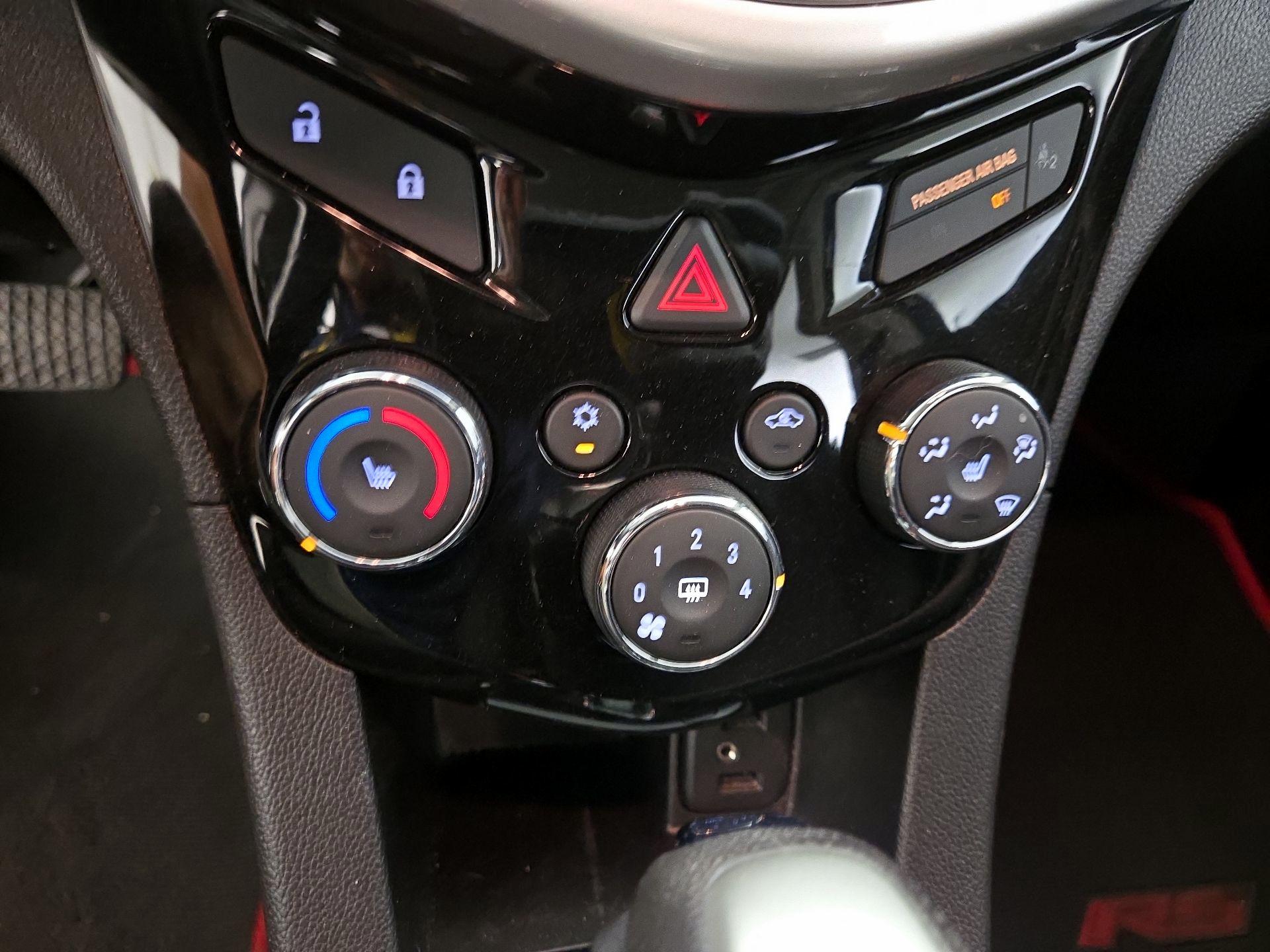 Thumbnail: 2018 Chevrolet Sonic - 16