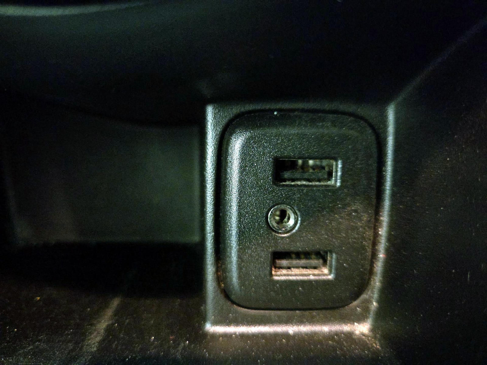 2018 Chevrolet Sonic LT - Photo 19