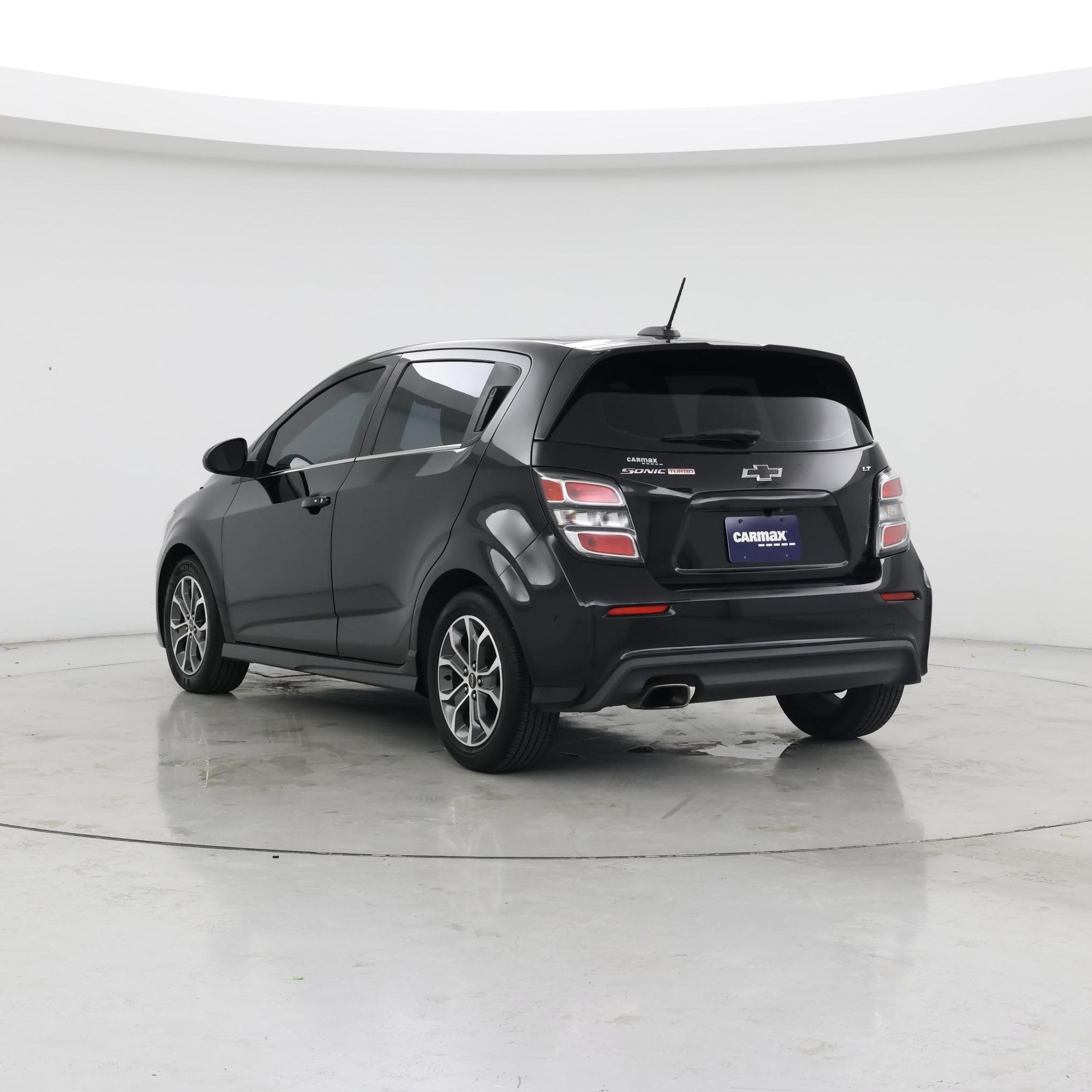 Thumbnail: 2018 Chevrolet Sonic - 2