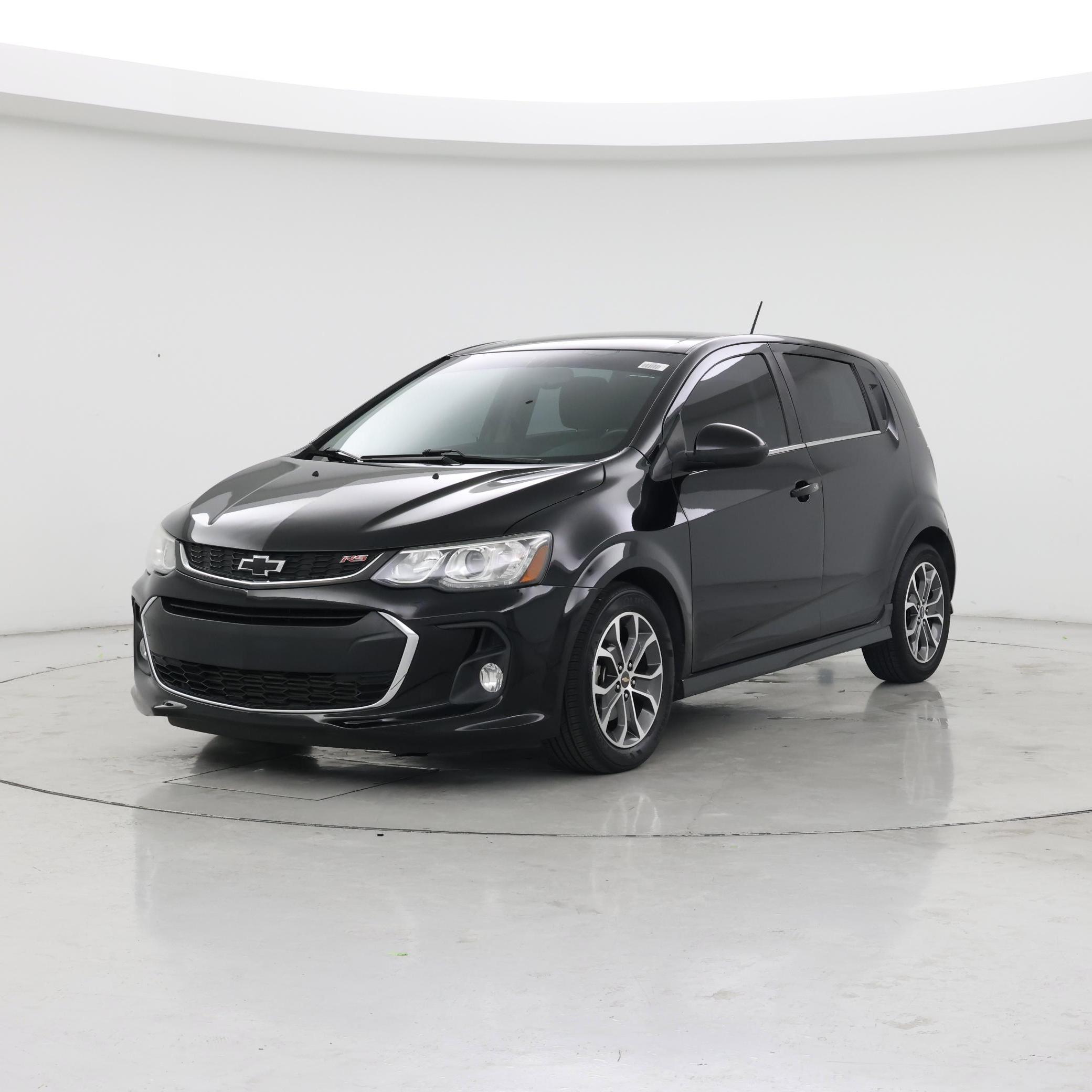 Thumbnail: 2018 Chevrolet Sonic - 4