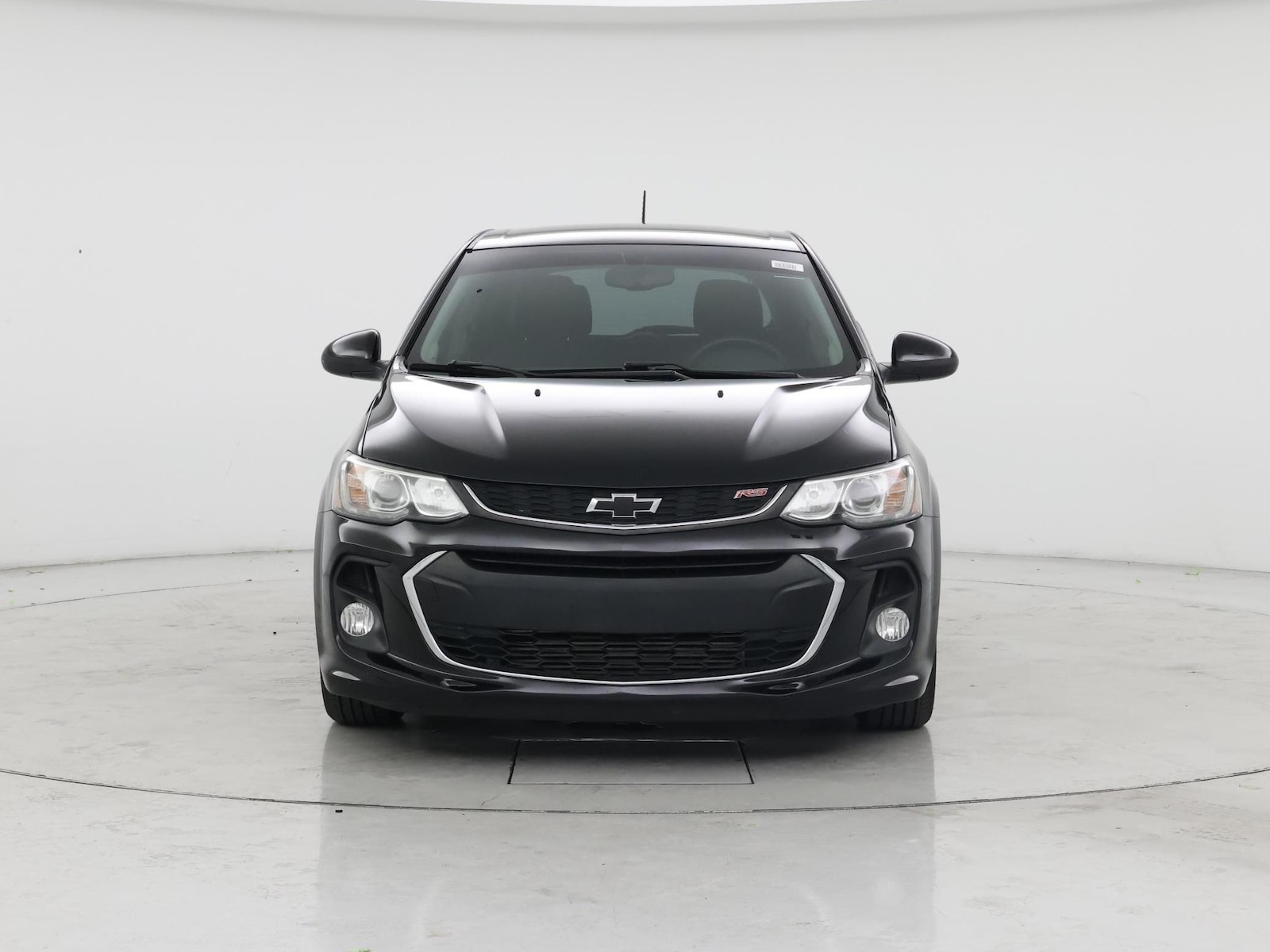 2018 Chevrolet Sonic LT - Photo 6