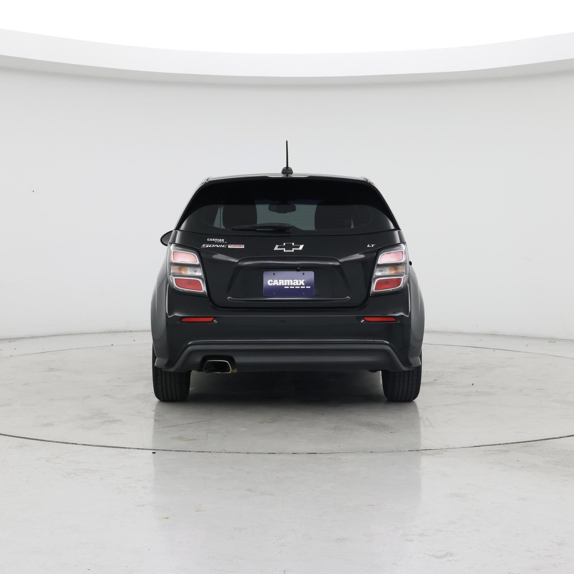 Thumbnail: 2018 Chevrolet Sonic - 6