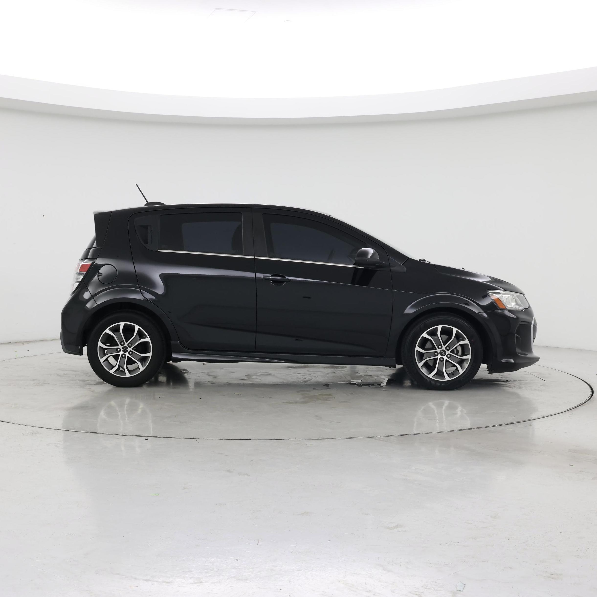 Thumbnail: 2018 Chevrolet Sonic - 7