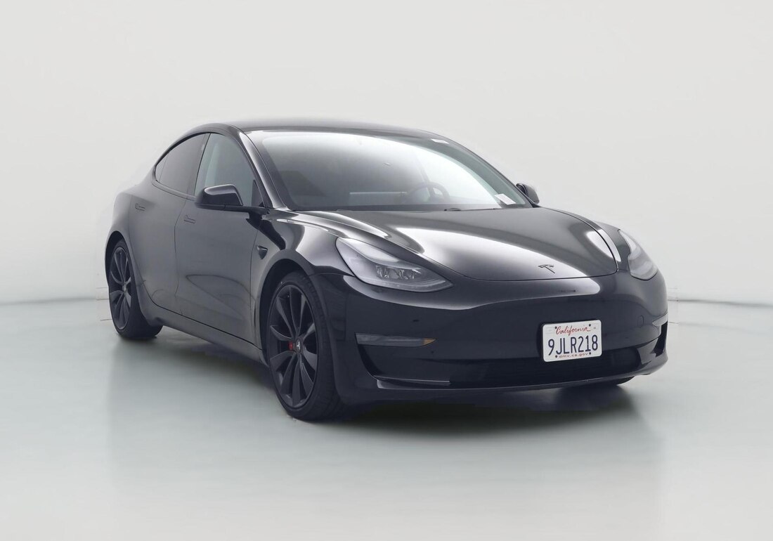 2020 Tesla Model 3 Performance in Black — CarMax photo