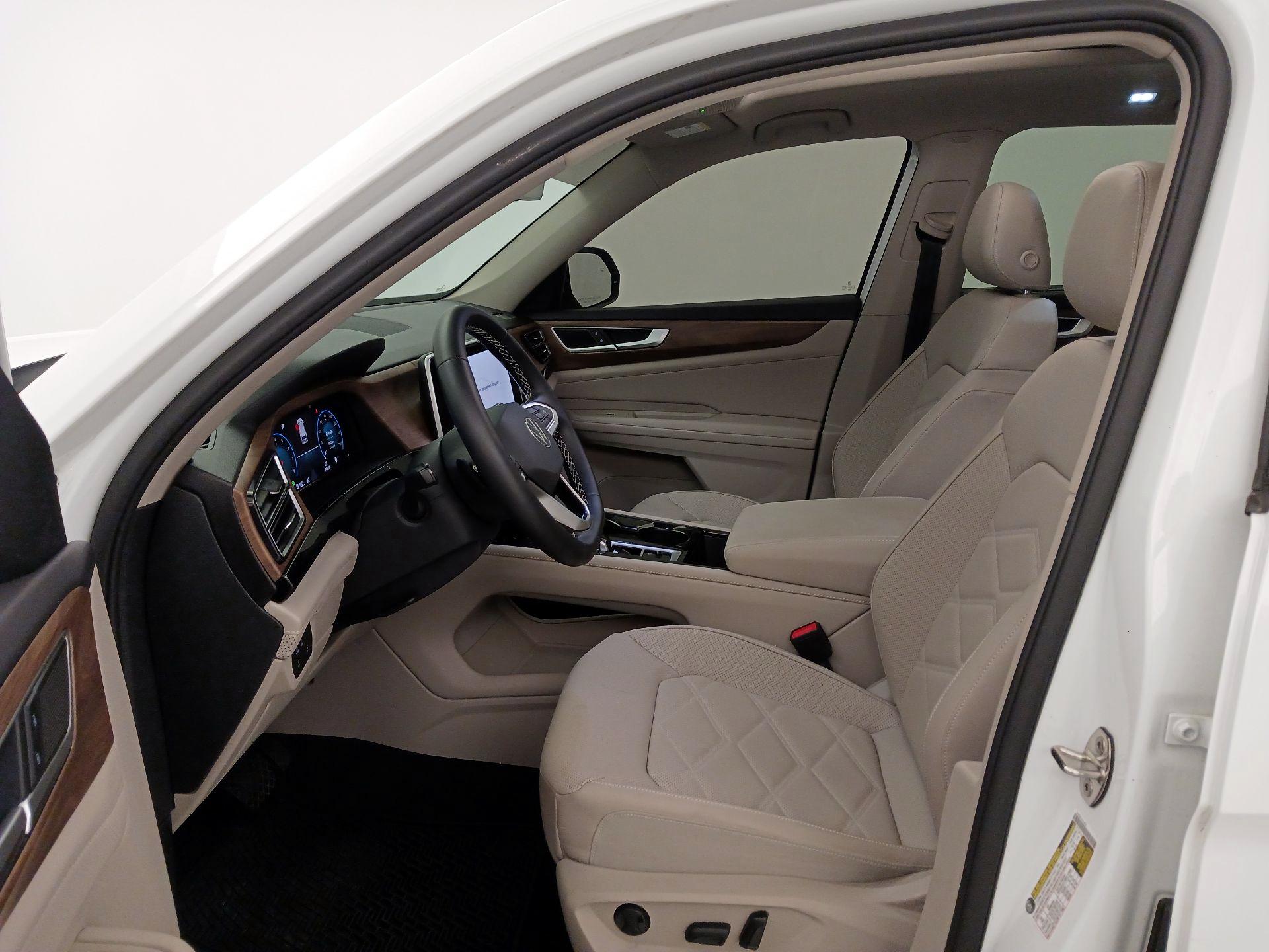 Thumbnail: 2024 Volkswagen Atlas - 11