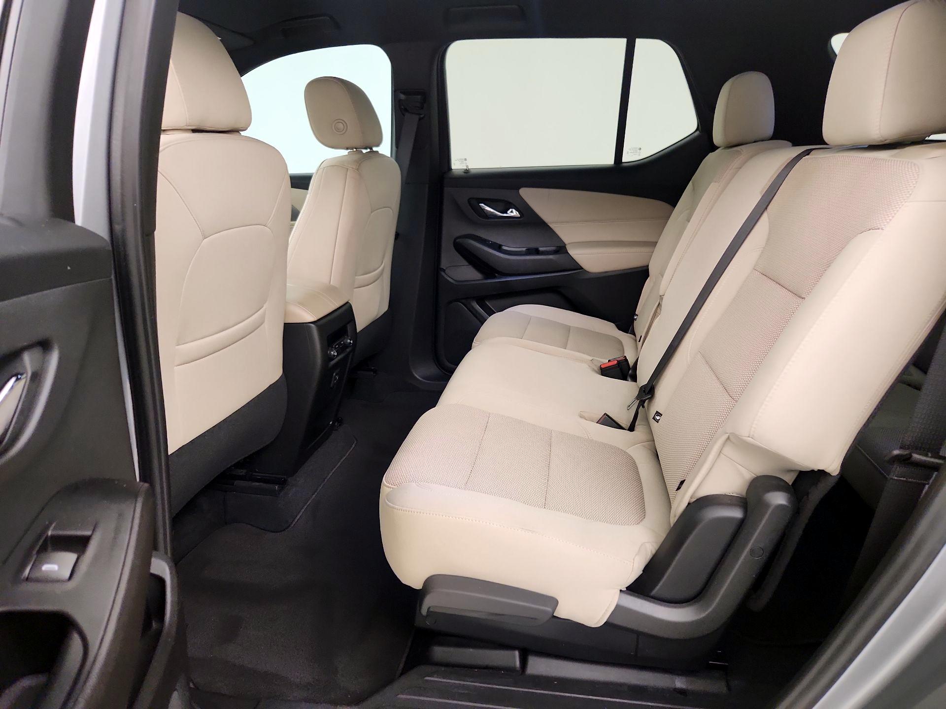 Thumbnail: 2023 Chevrolet Traverse - 19