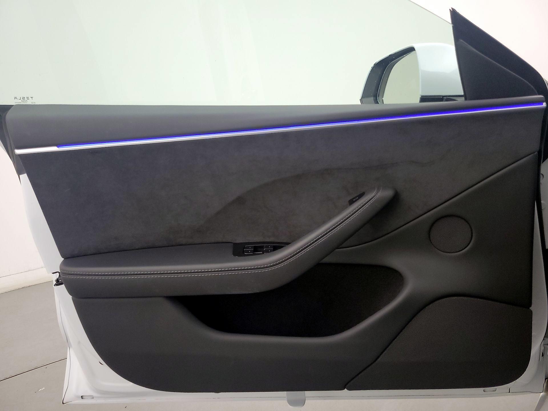 Thumbnail: 2025 Tesla Model 3 - 12