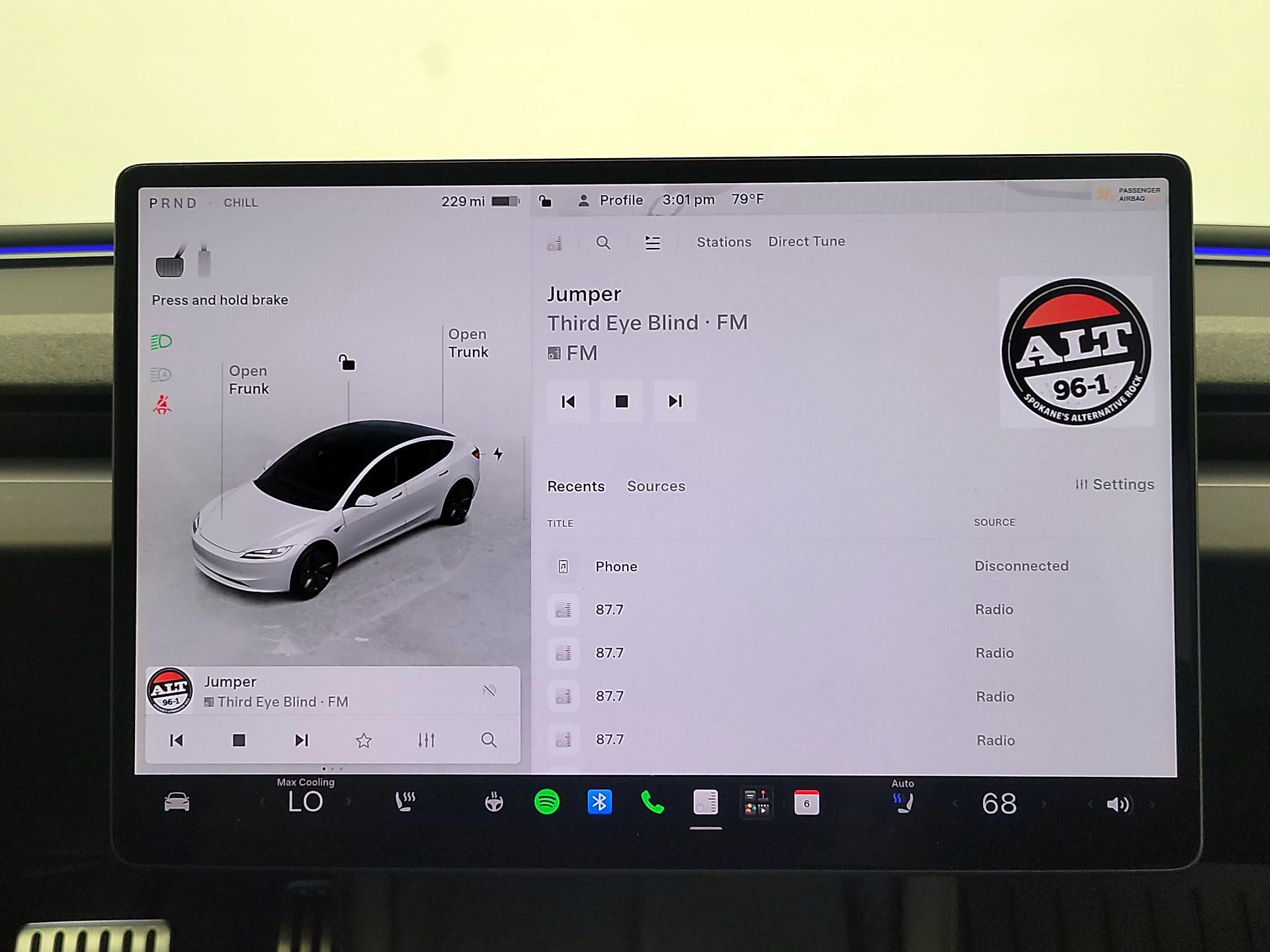 Thumbnail: 2025 Tesla Model 3 - 15