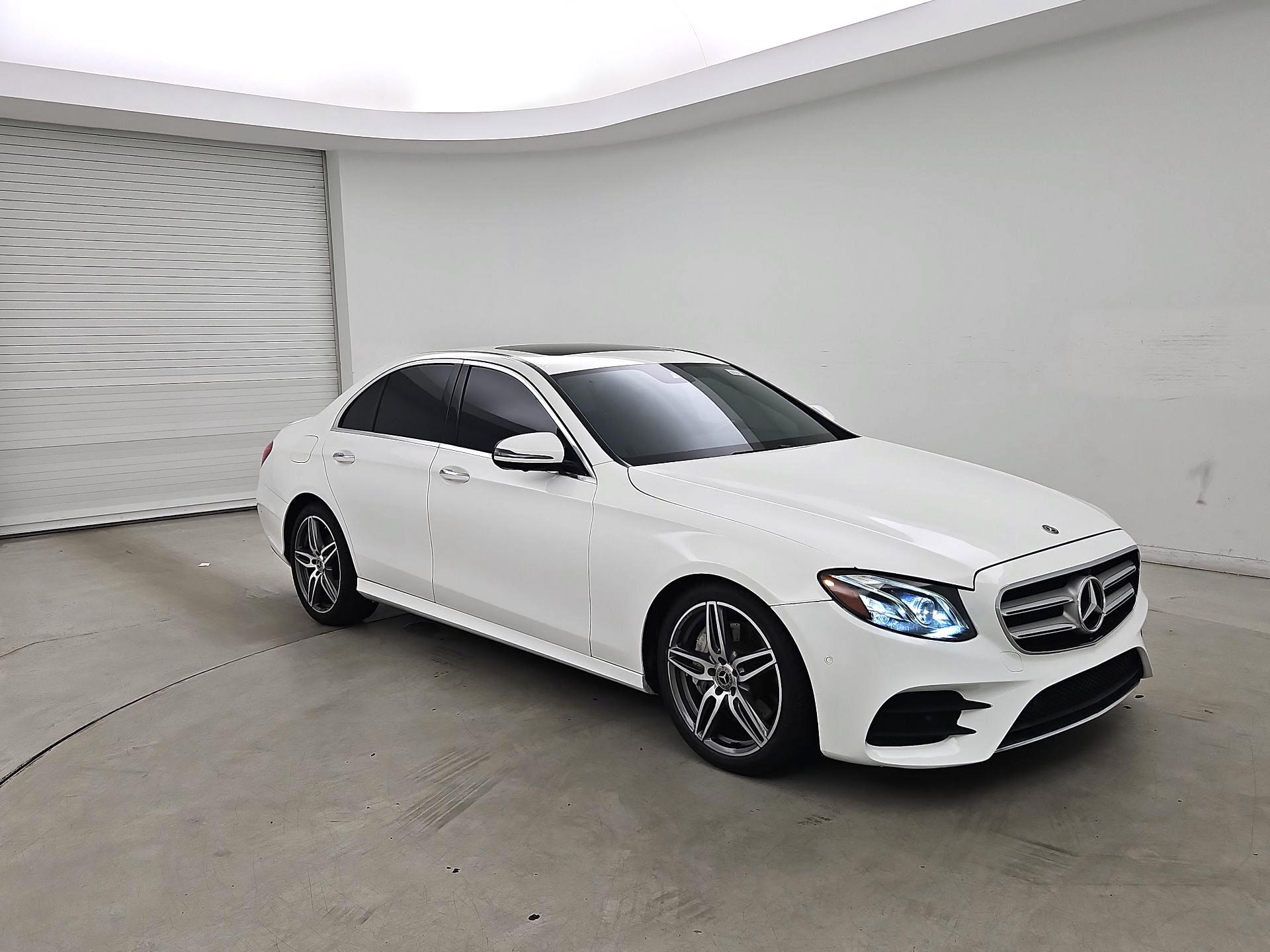 Thumbnail: 2019 Mercedes-Benz E-Class - 1