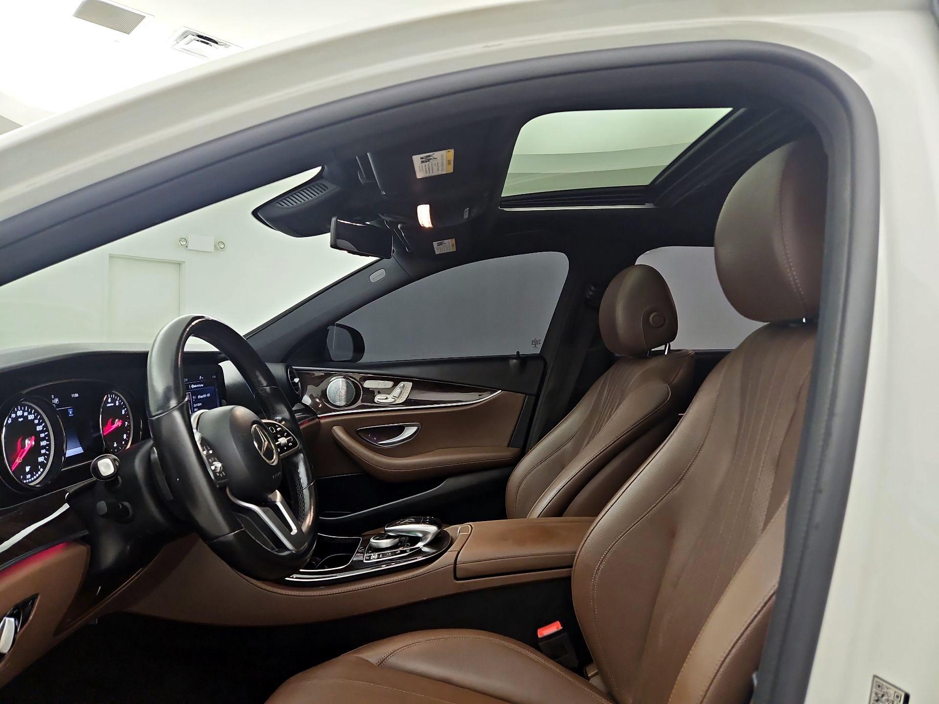Thumbnail: 2019 Mercedes-Benz E-Class - 17