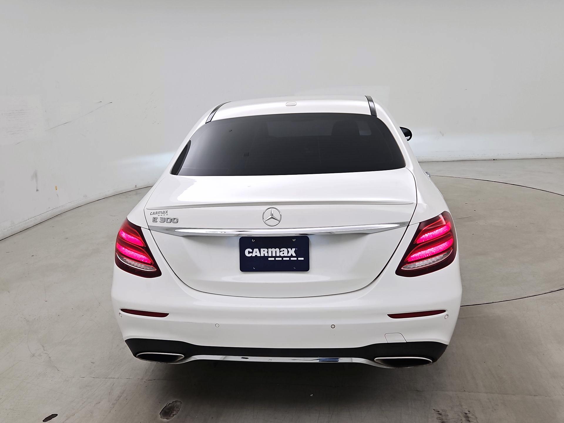 Thumbnail: 2019 Mercedes-Benz E-Class - 6