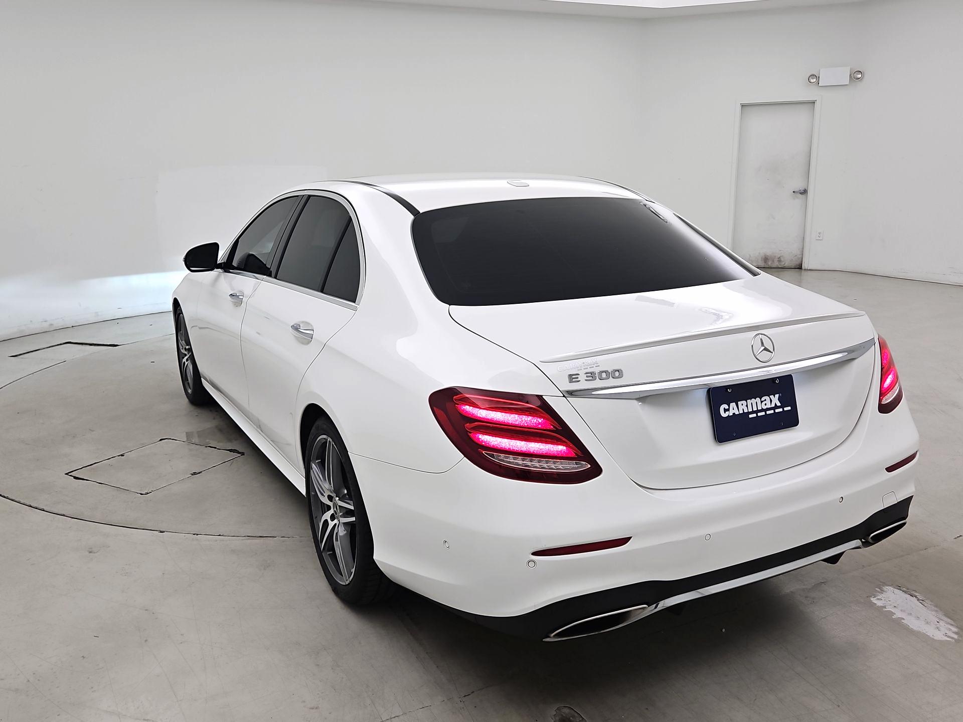Thumbnail: 2019 Mercedes-Benz E-Class - 7