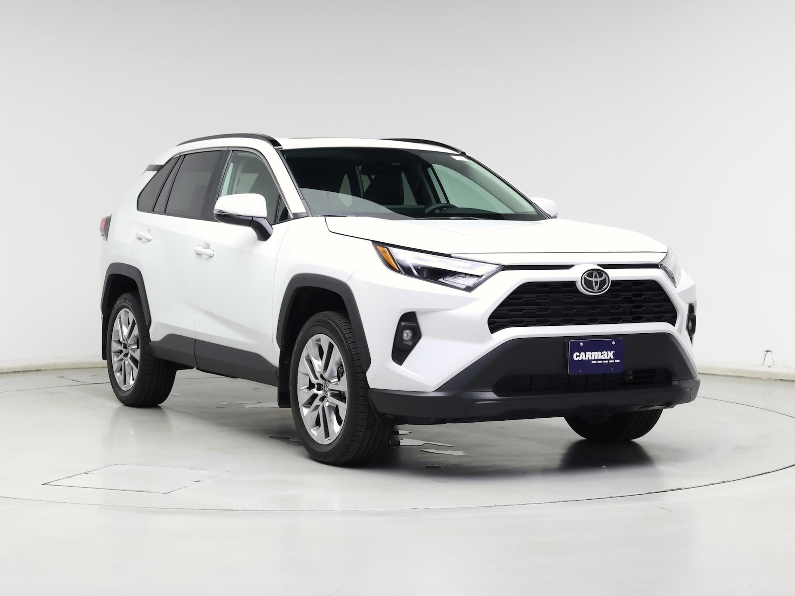 2025 Toyota RAV4 XLE Premium - Photo 2