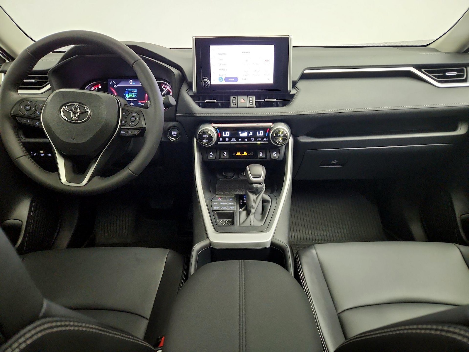 2025 Toyota RAV4 XLE Premium - Photo 10