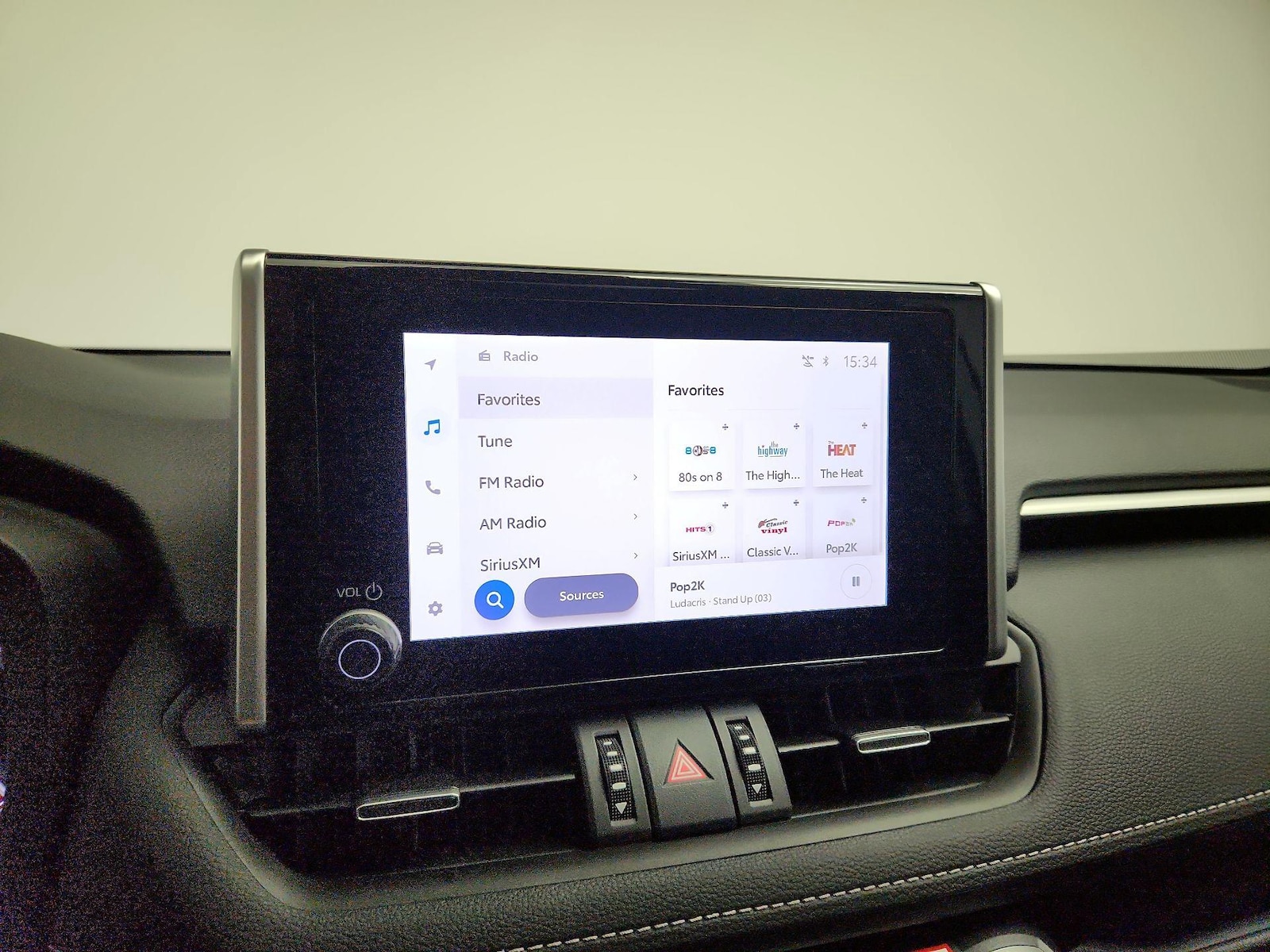 2025 Toyota RAV4 XLE Premium - Photo 16
