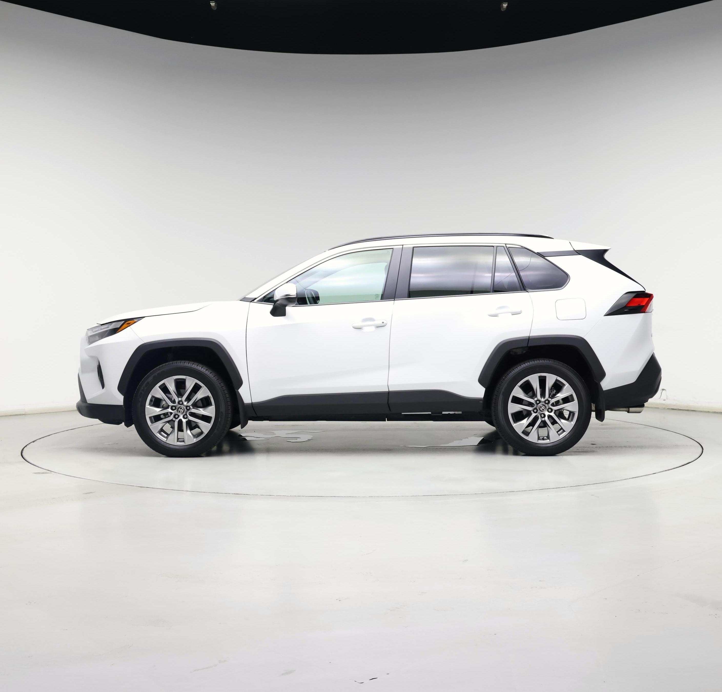 Thumbnail: 2025 Toyota RAV4 - 3