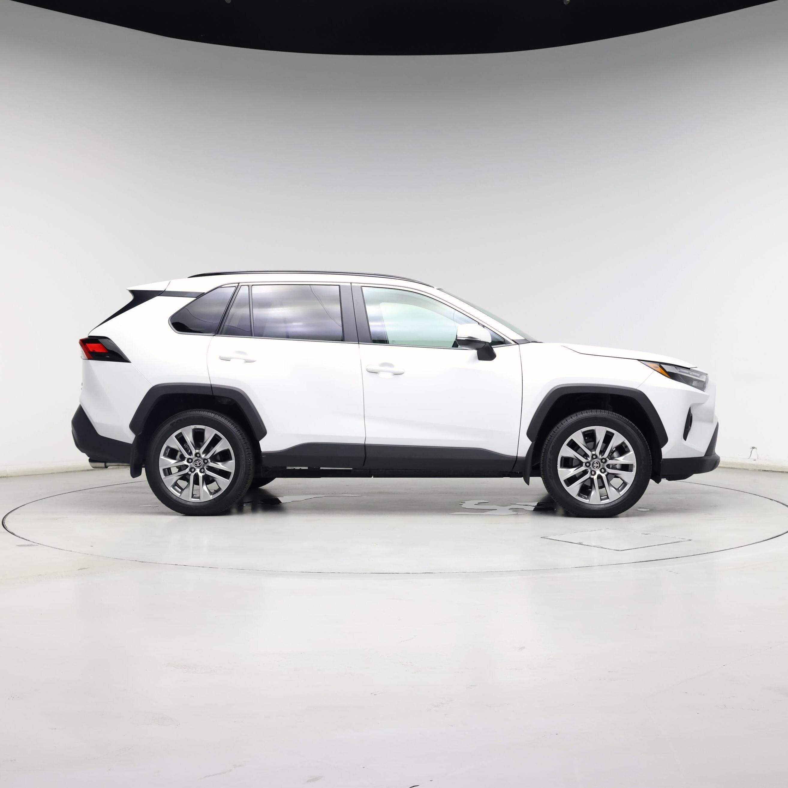 Thumbnail: 2025 Toyota RAV4 - 7