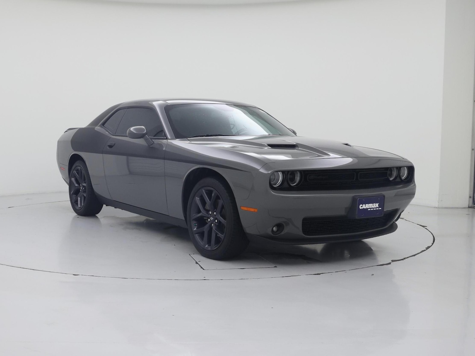 2023 Dodge Challenger SXT - Photo 2