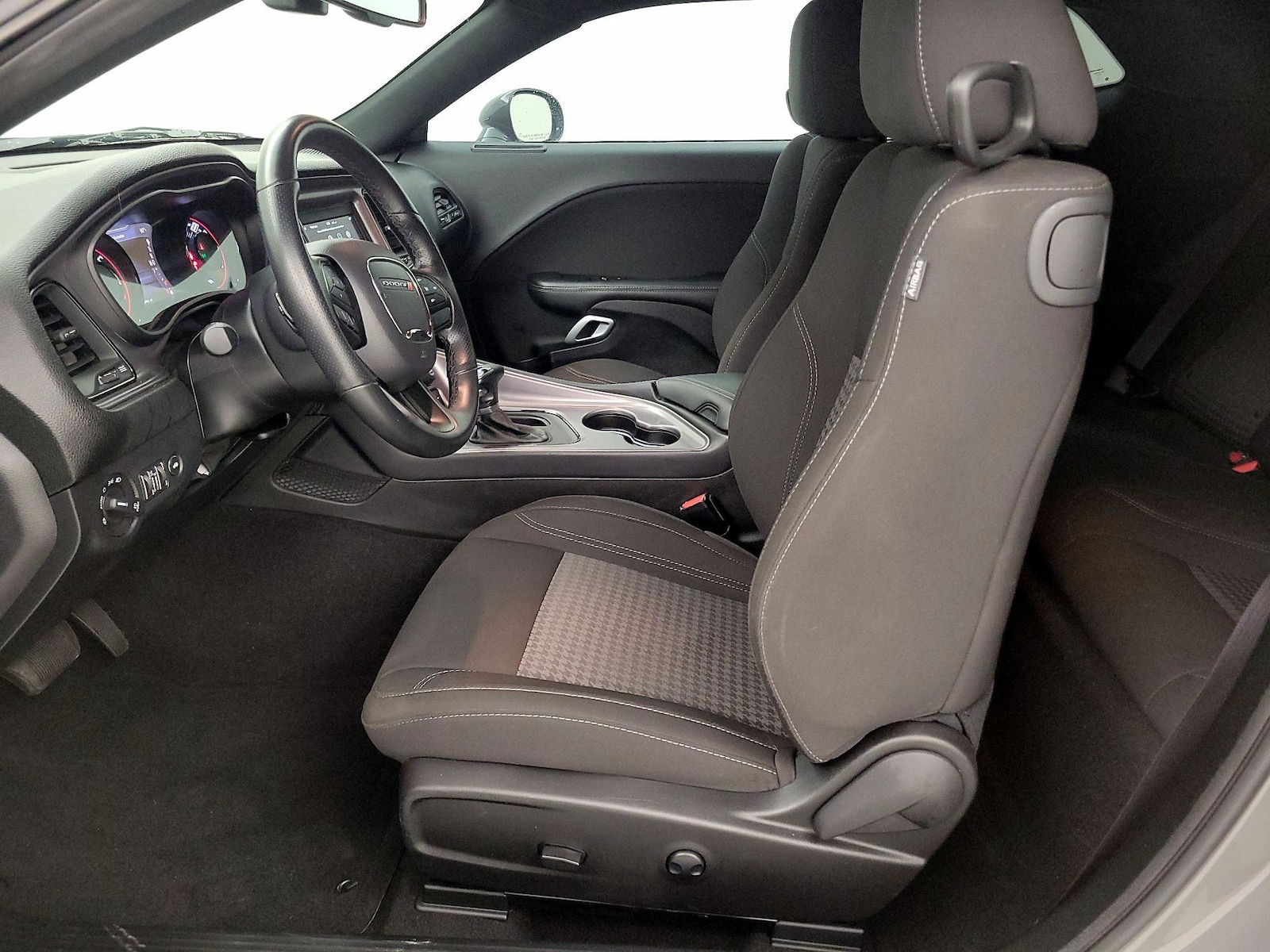 2023 Dodge Challenger SXT - Photo 12