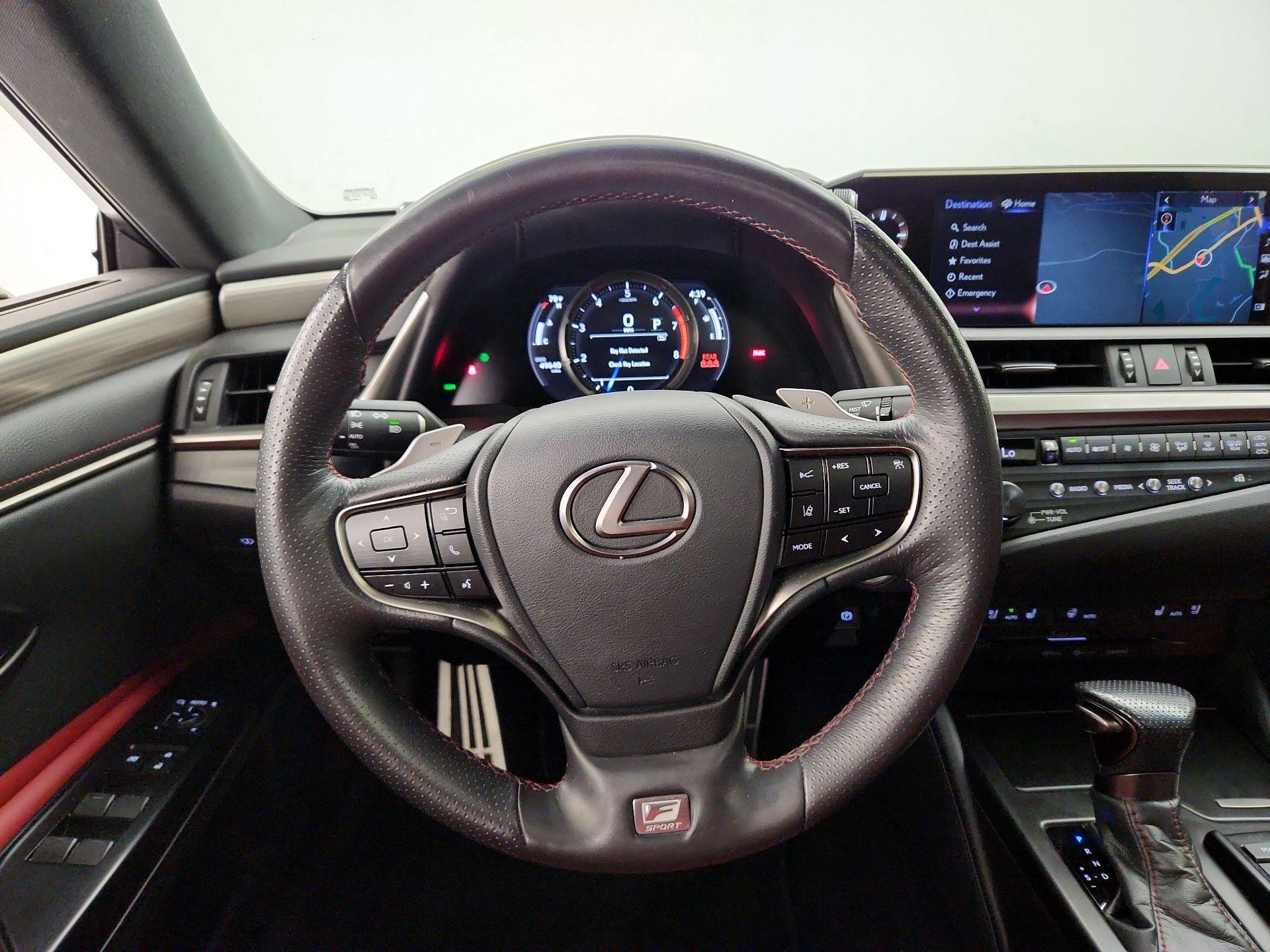 Thumbnail: 2020 Lexus ES - 10