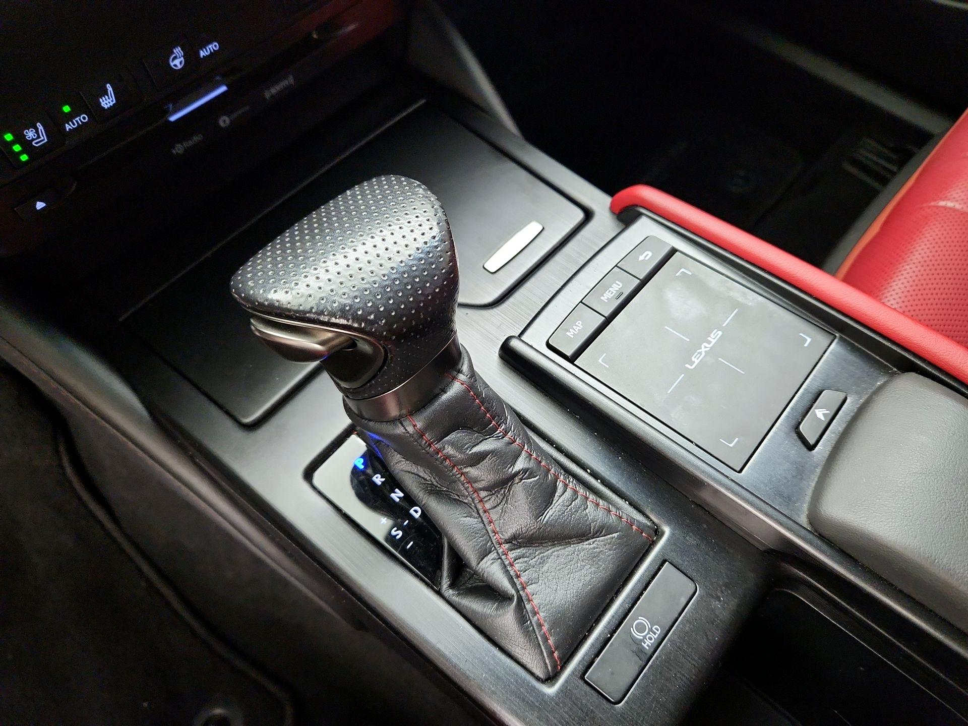 Thumbnail: 2020 Lexus ES - 18