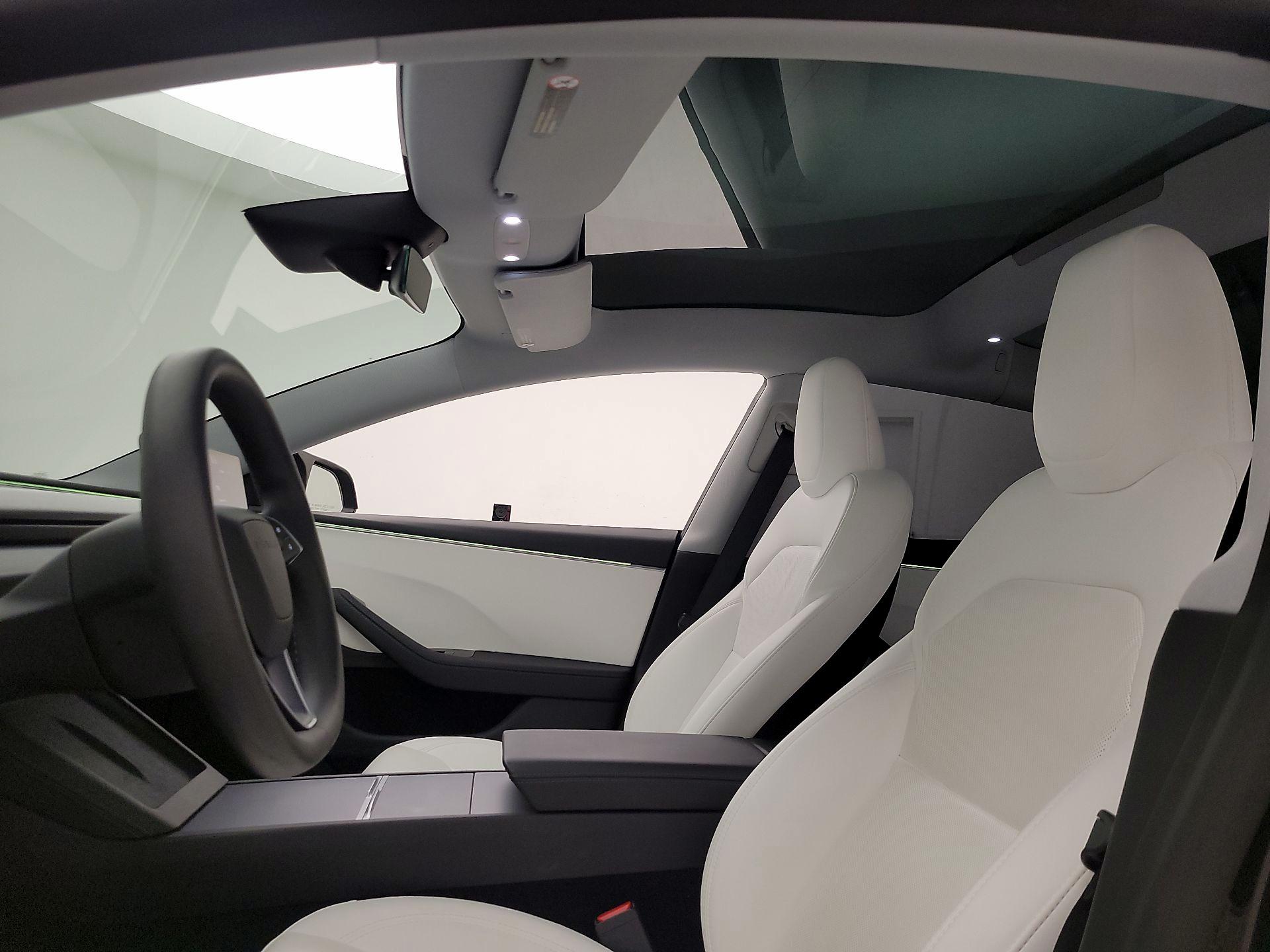 Thumbnail: 2024 Tesla Model 3 - 18