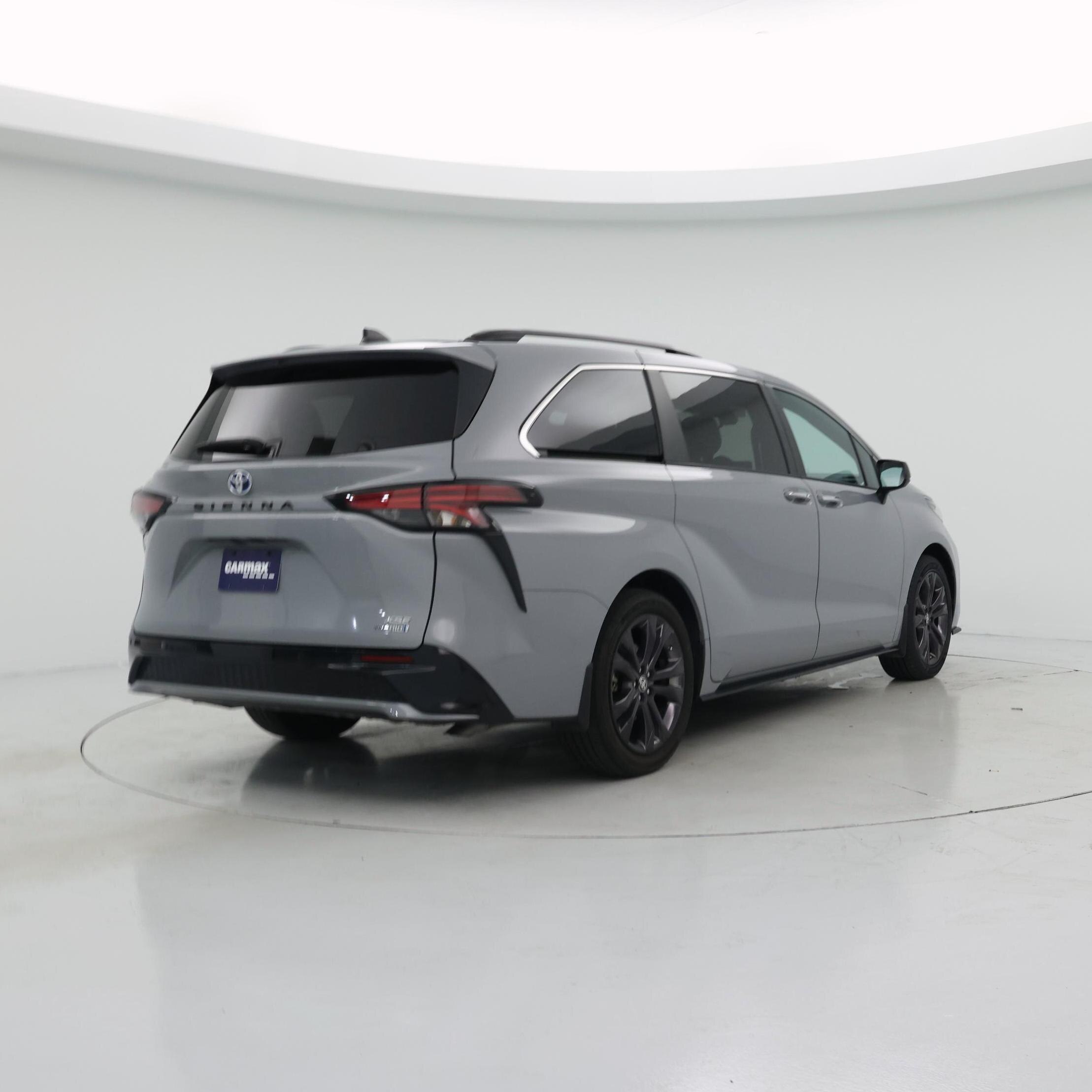Thumbnail: 2024 Toyota Sienna - 8