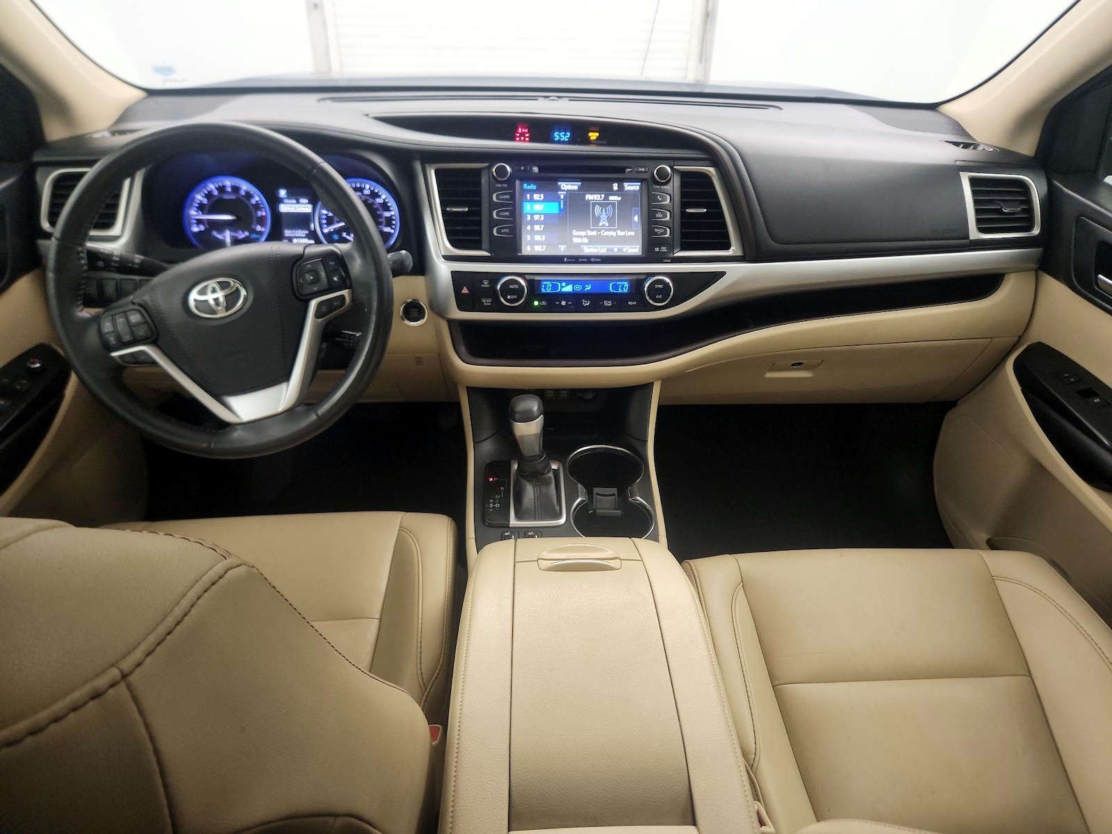 2019 Toyota Highlander XLE - Photo 10