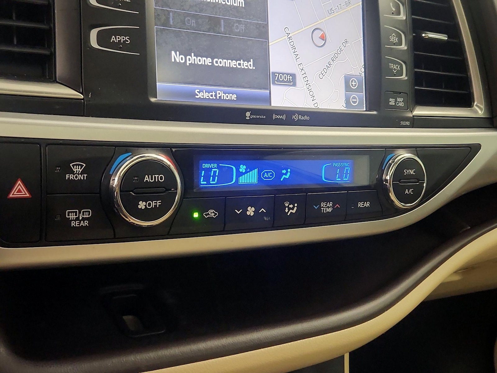 2019 Toyota Highlander XLE - Photo 17