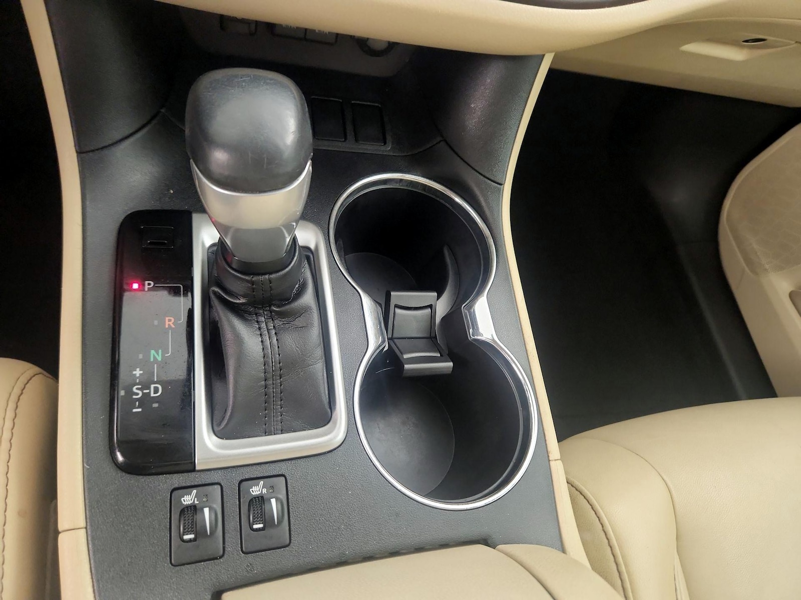 2019 Toyota Highlander XLE - Photo 18