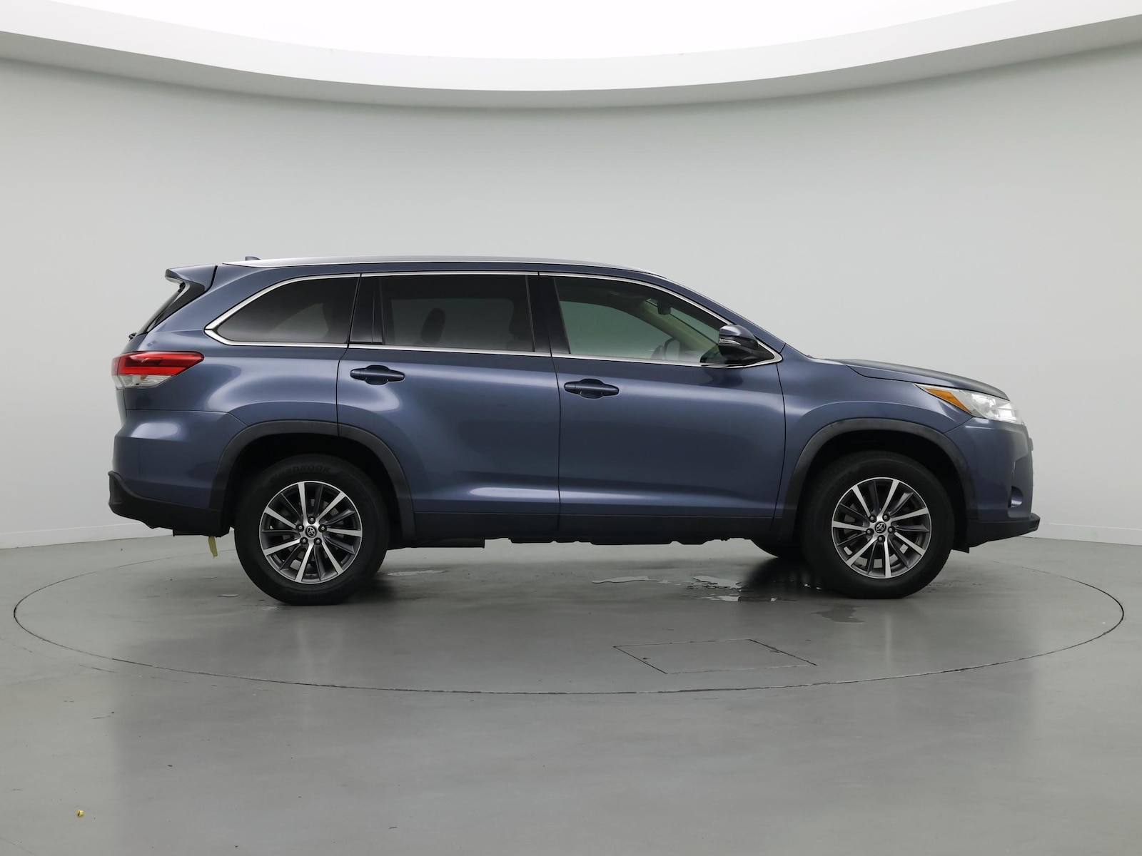 2019 Toyota Highlander XLE - Photo 8
