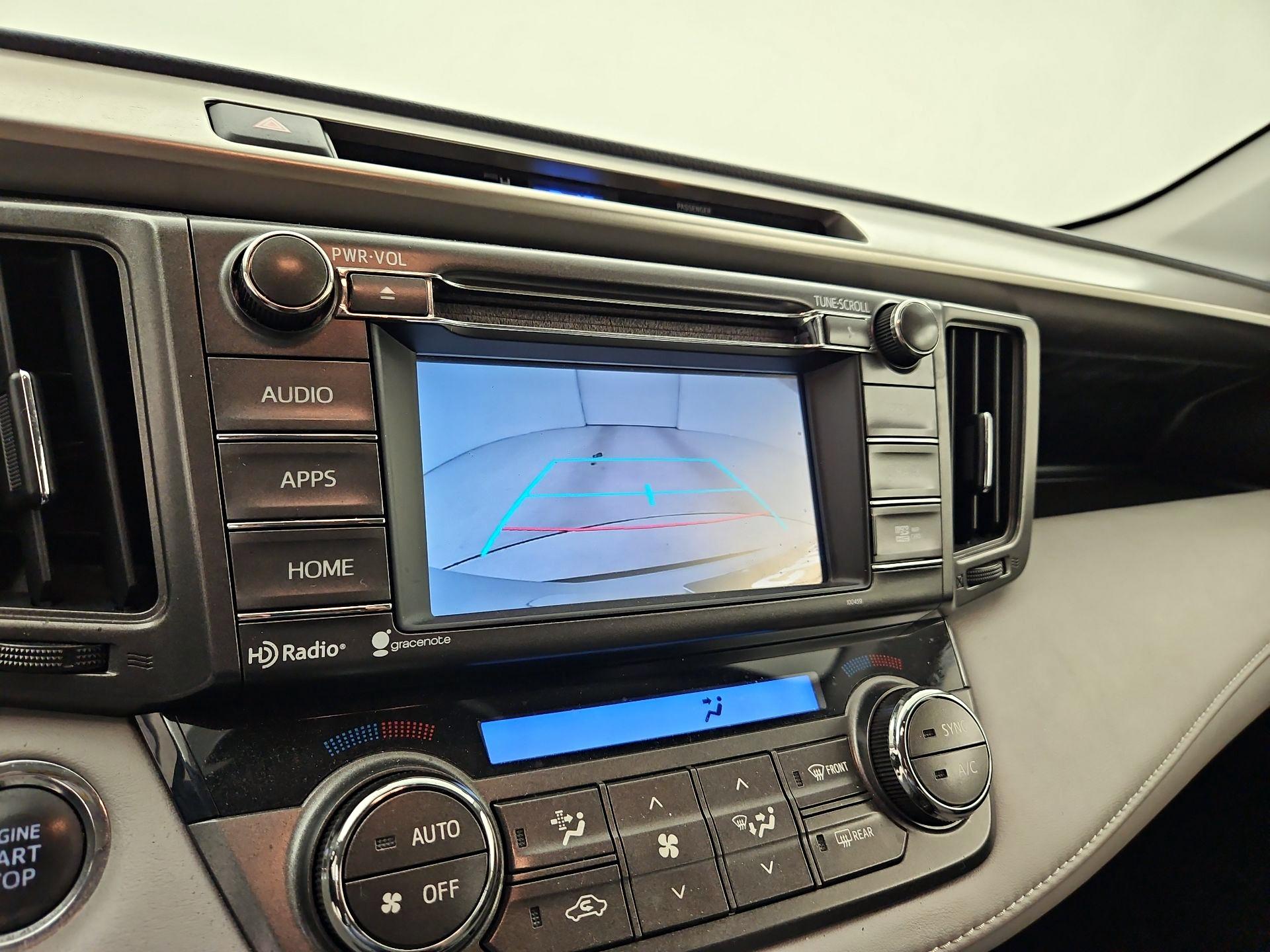 Thumbnail: 2015 Toyota RAV4 - 15