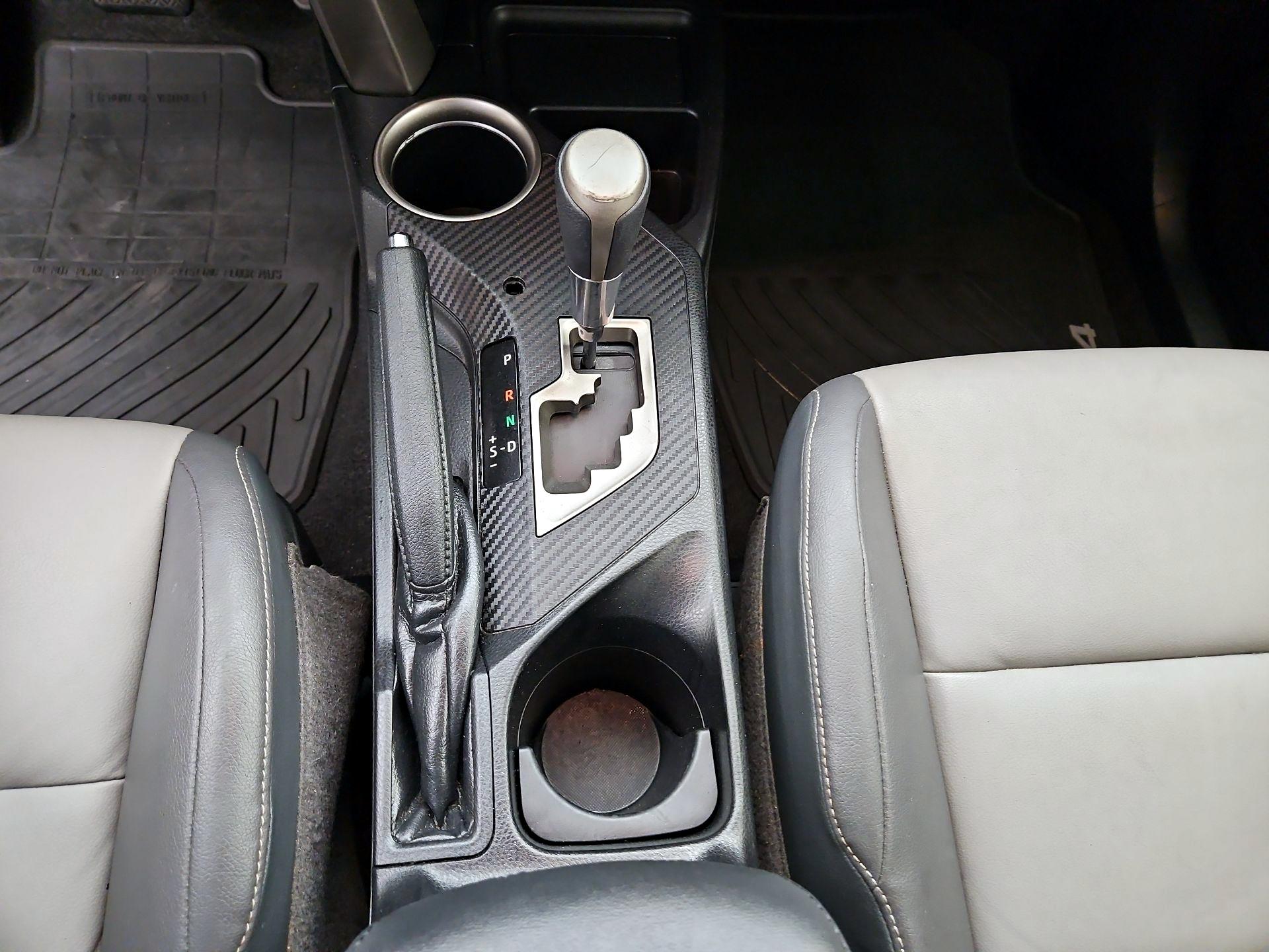 Thumbnail: 2015 Toyota RAV4 - 18