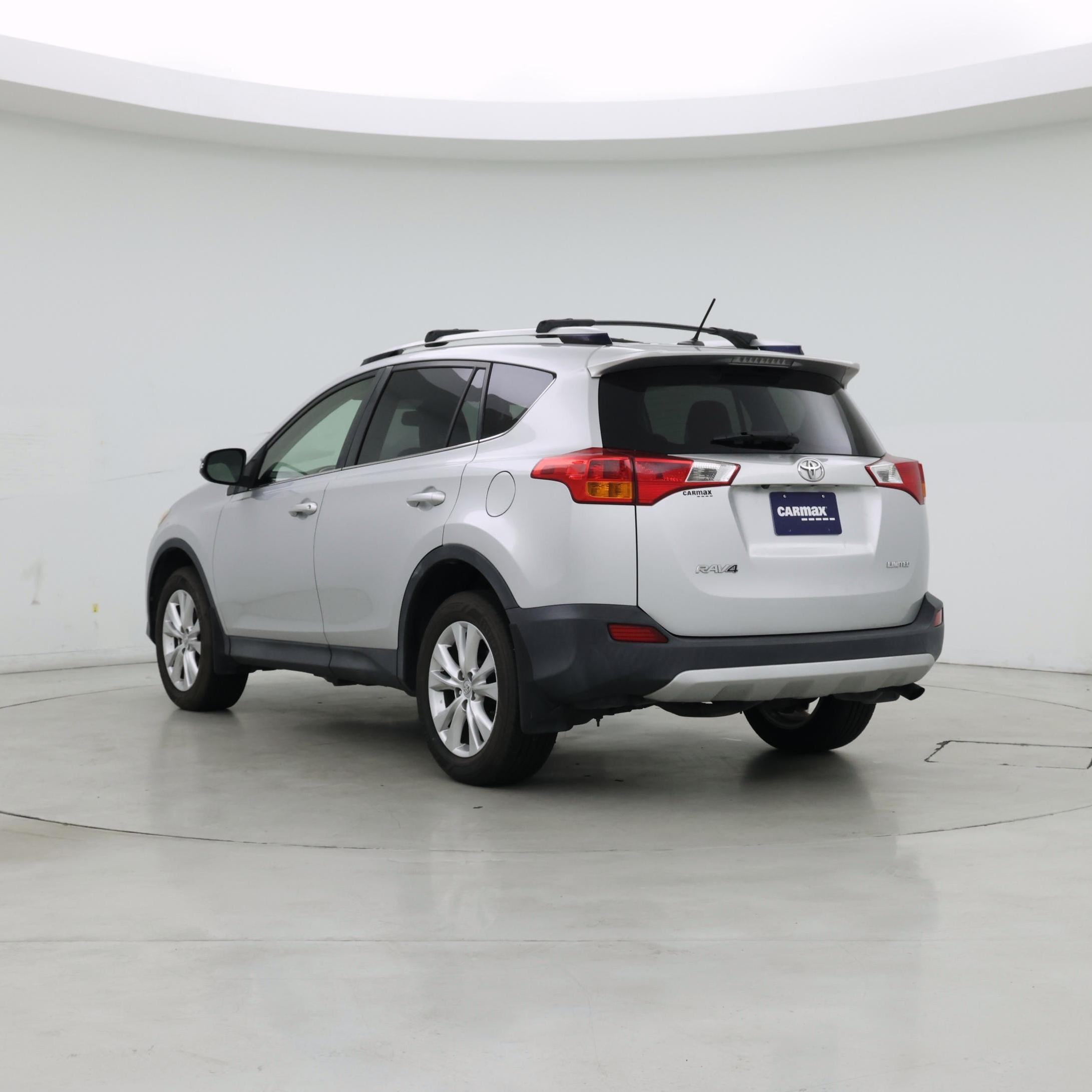 Thumbnail: 2015 Toyota RAV4 - 2