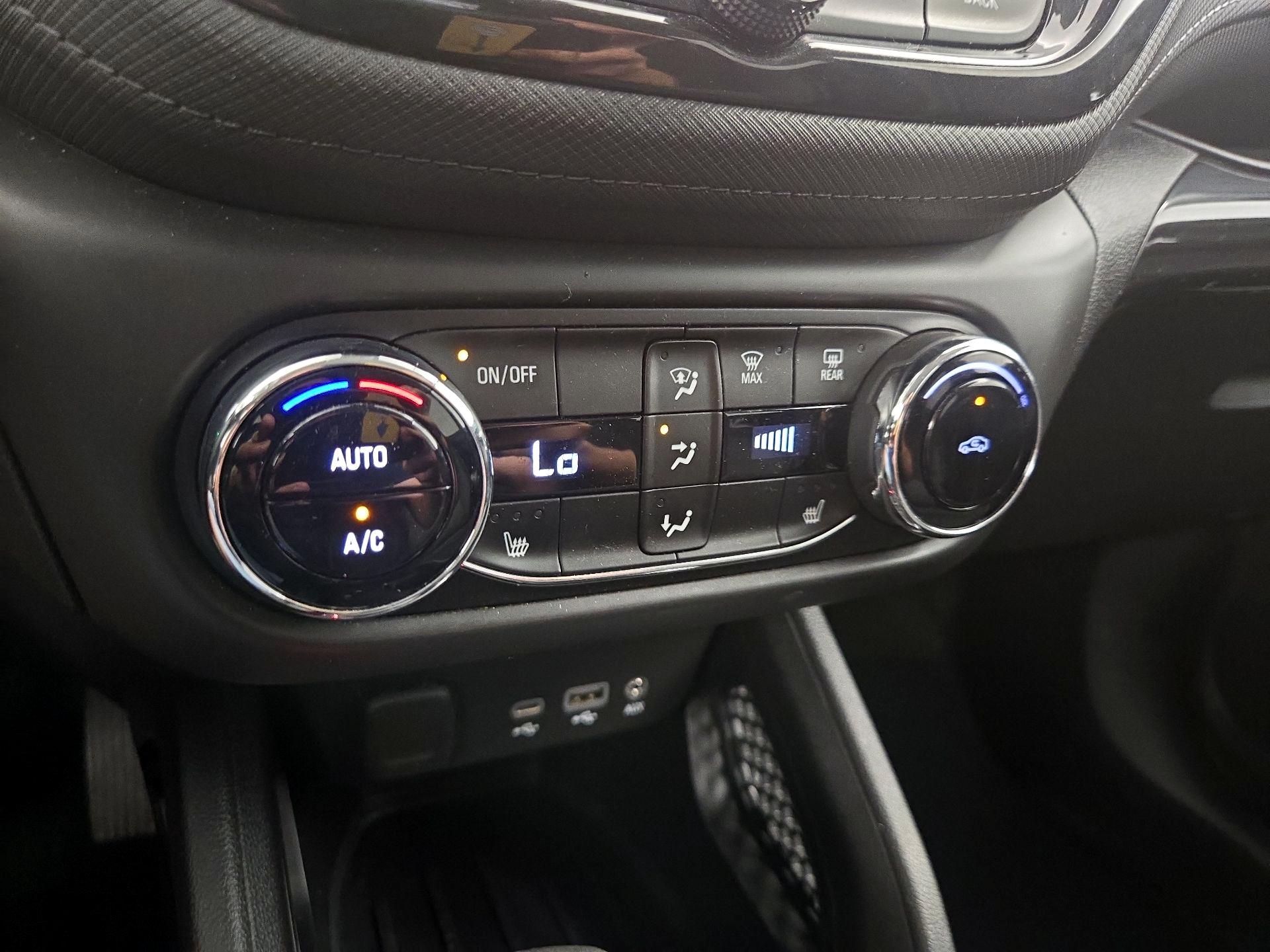 Thumbnail: 2021 Chevrolet TrailBlazer - 16