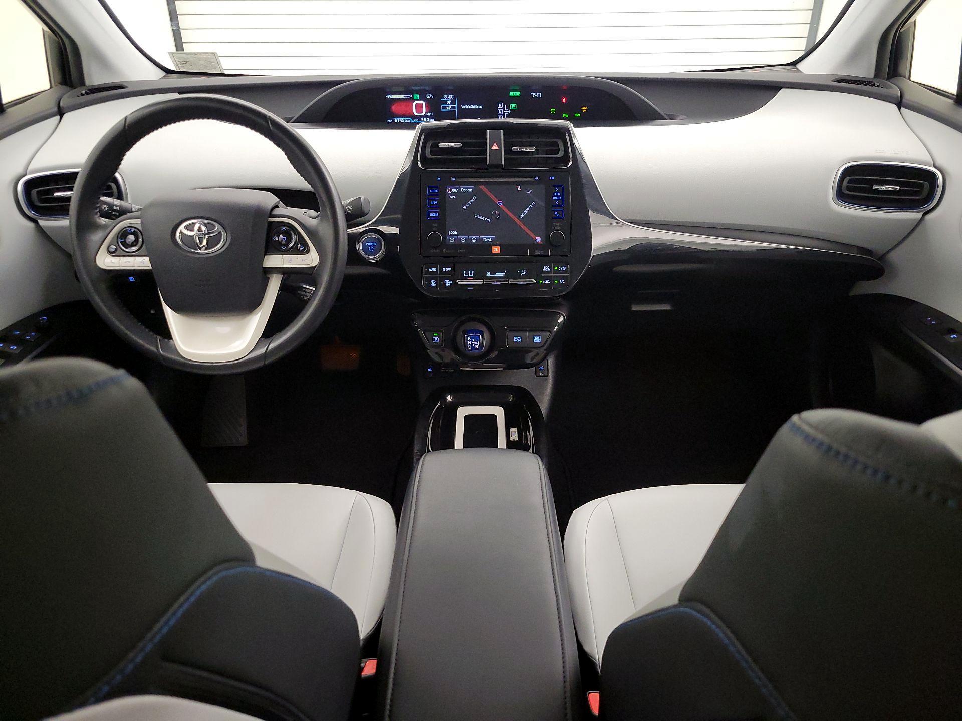 Thumbnail: 2016 Toyota Prius - 9