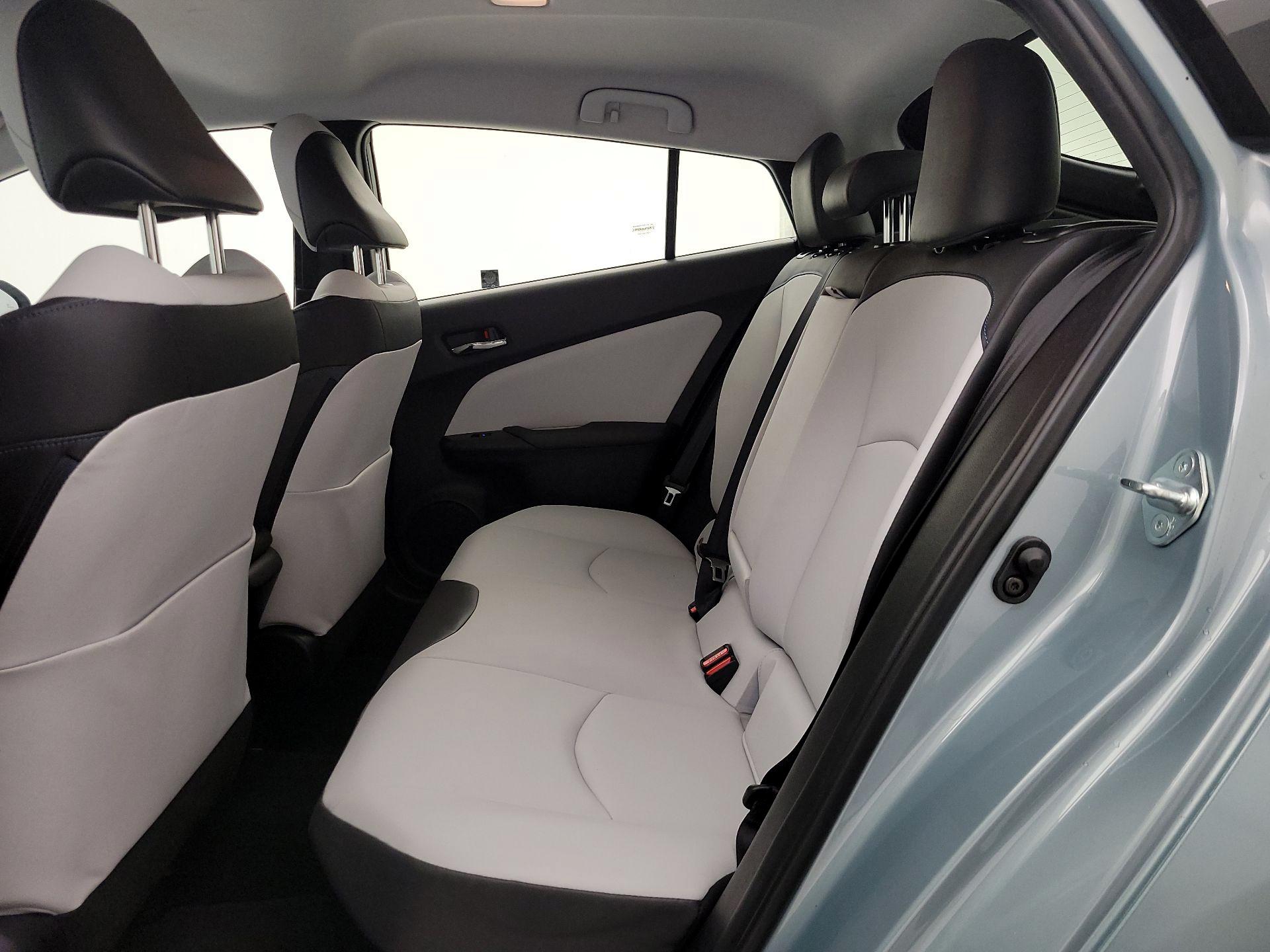 Thumbnail: 2016 Toyota Prius - 20