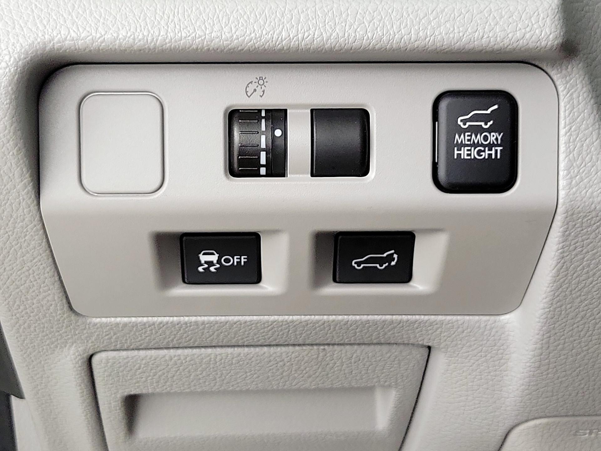 Thumbnail: 2015 Subaru Forester - 13