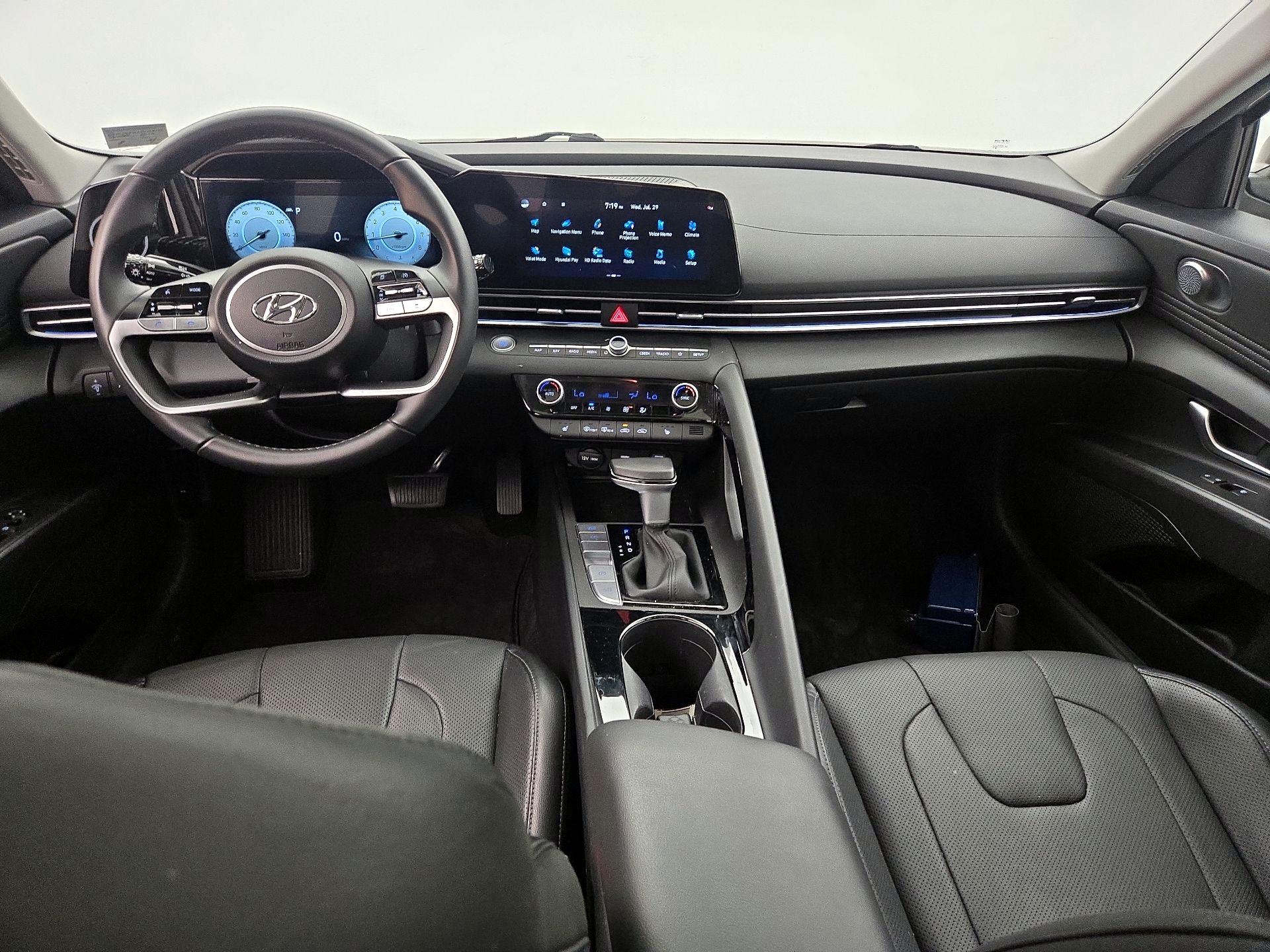 Thumbnail: 2023 Hyundai Elantra - 9