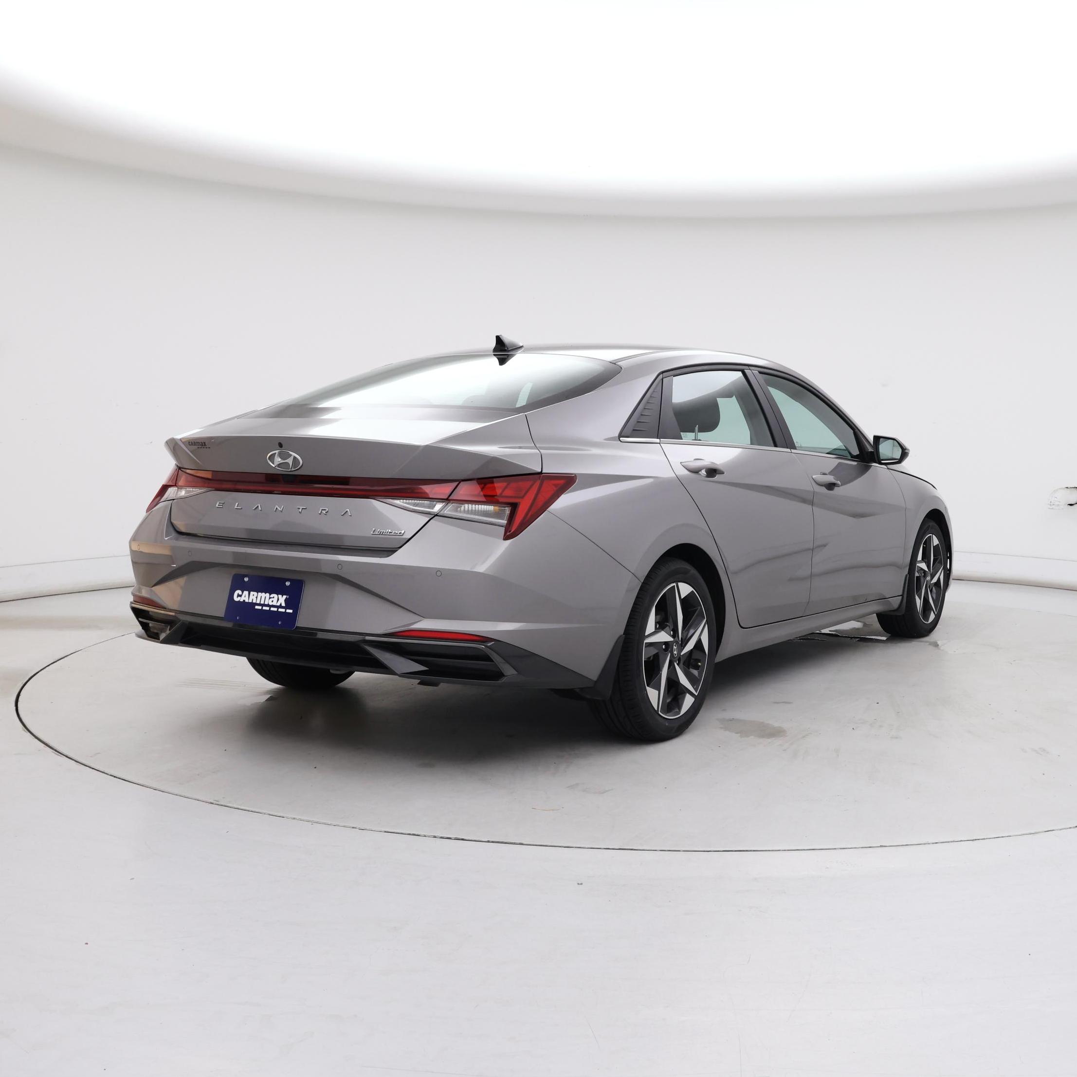 Thumbnail: 2023 Hyundai Elantra - 8